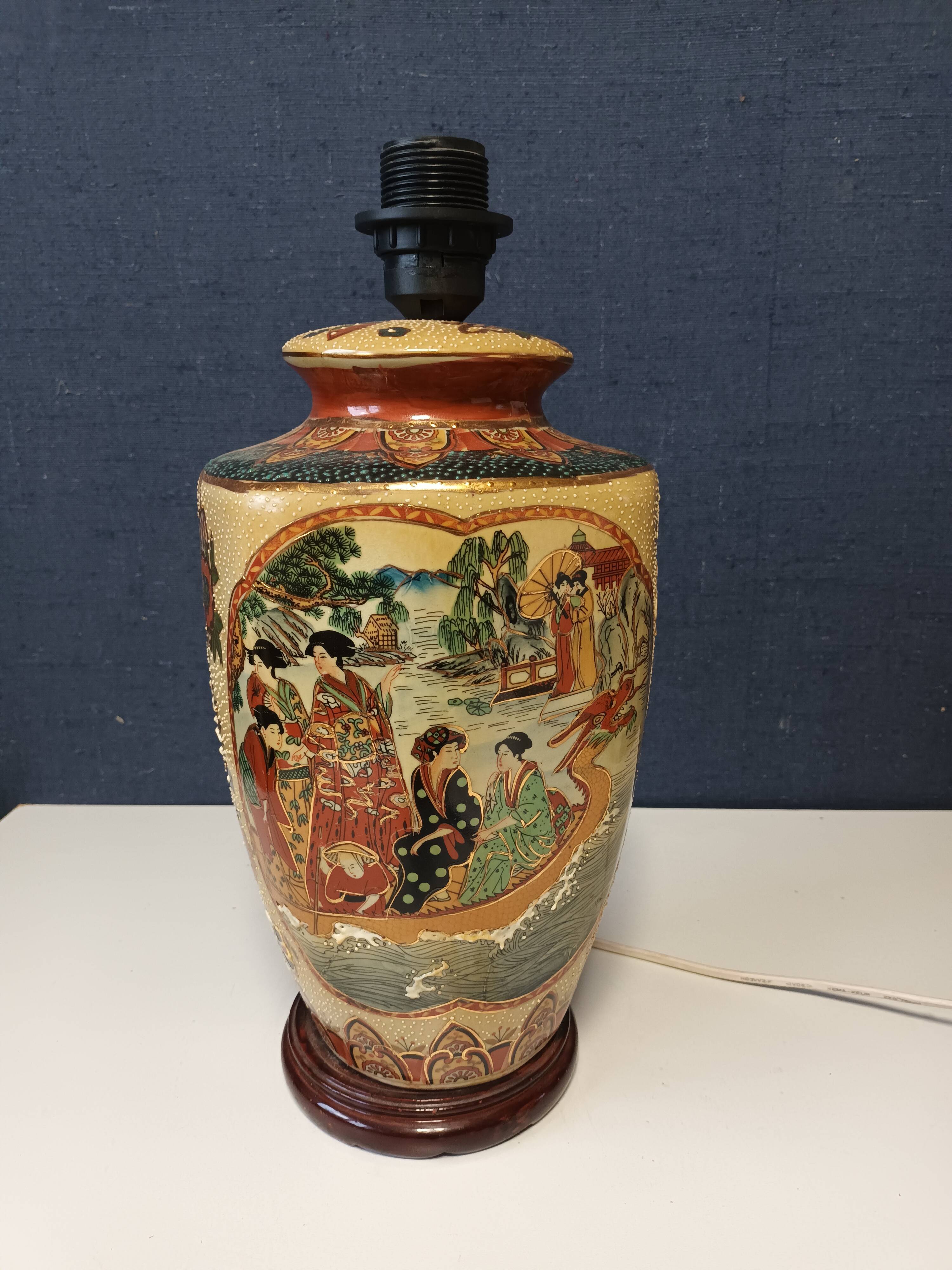 Asian ceramic lamp