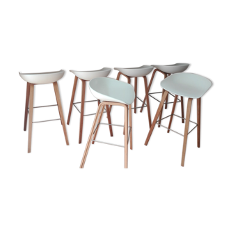 Set of 6 high chairs About a stool