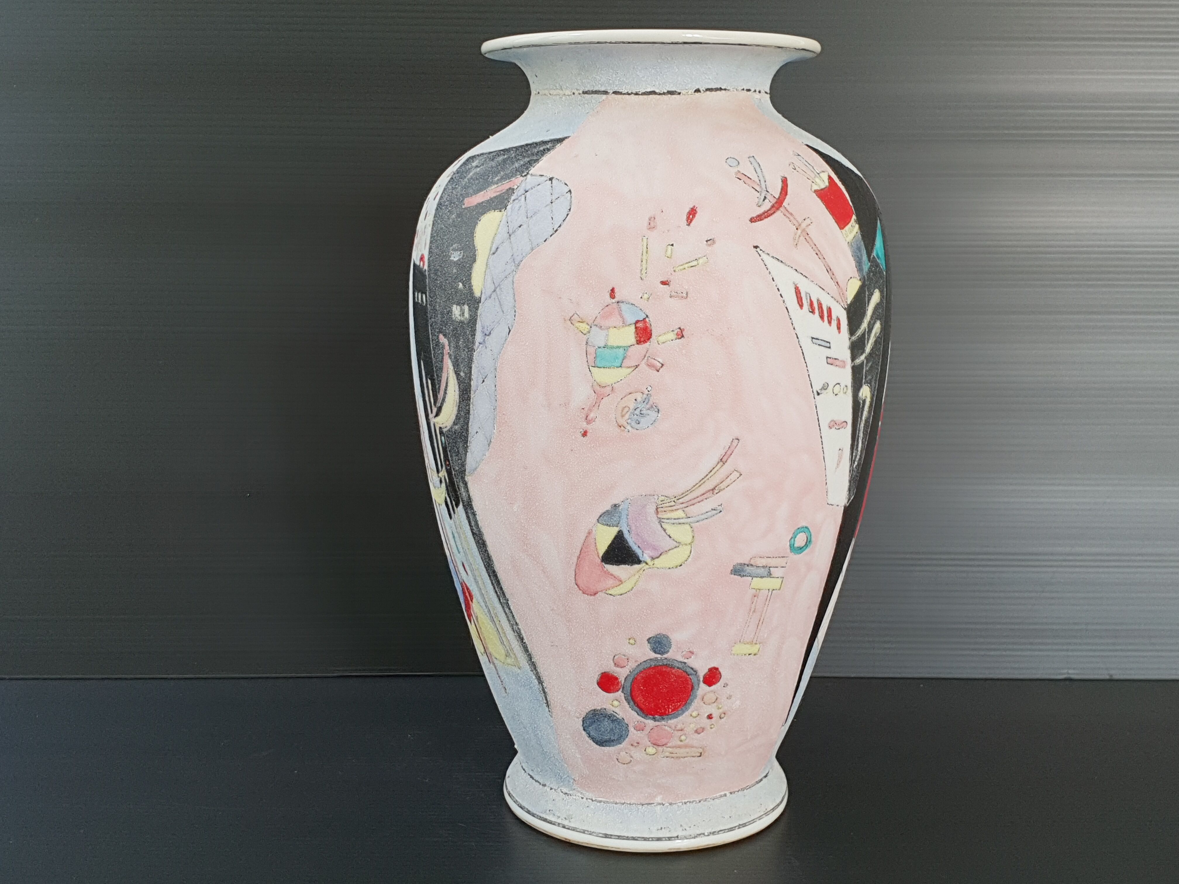 Vintage Italian vase 1980