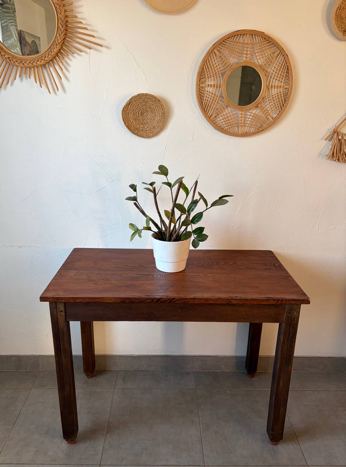Charming vintage farmhouse table (small size)