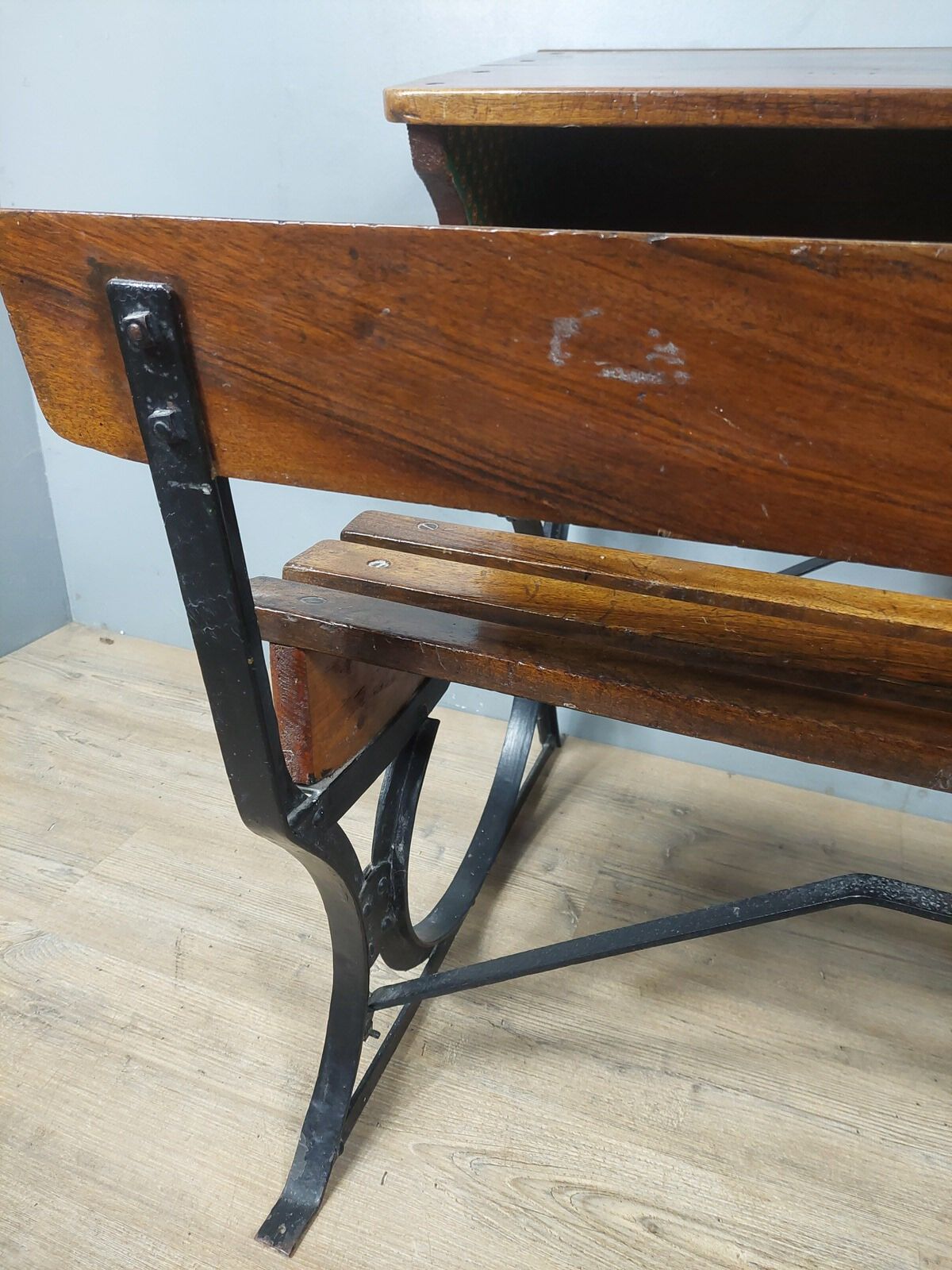 Double school desk called “lectern”