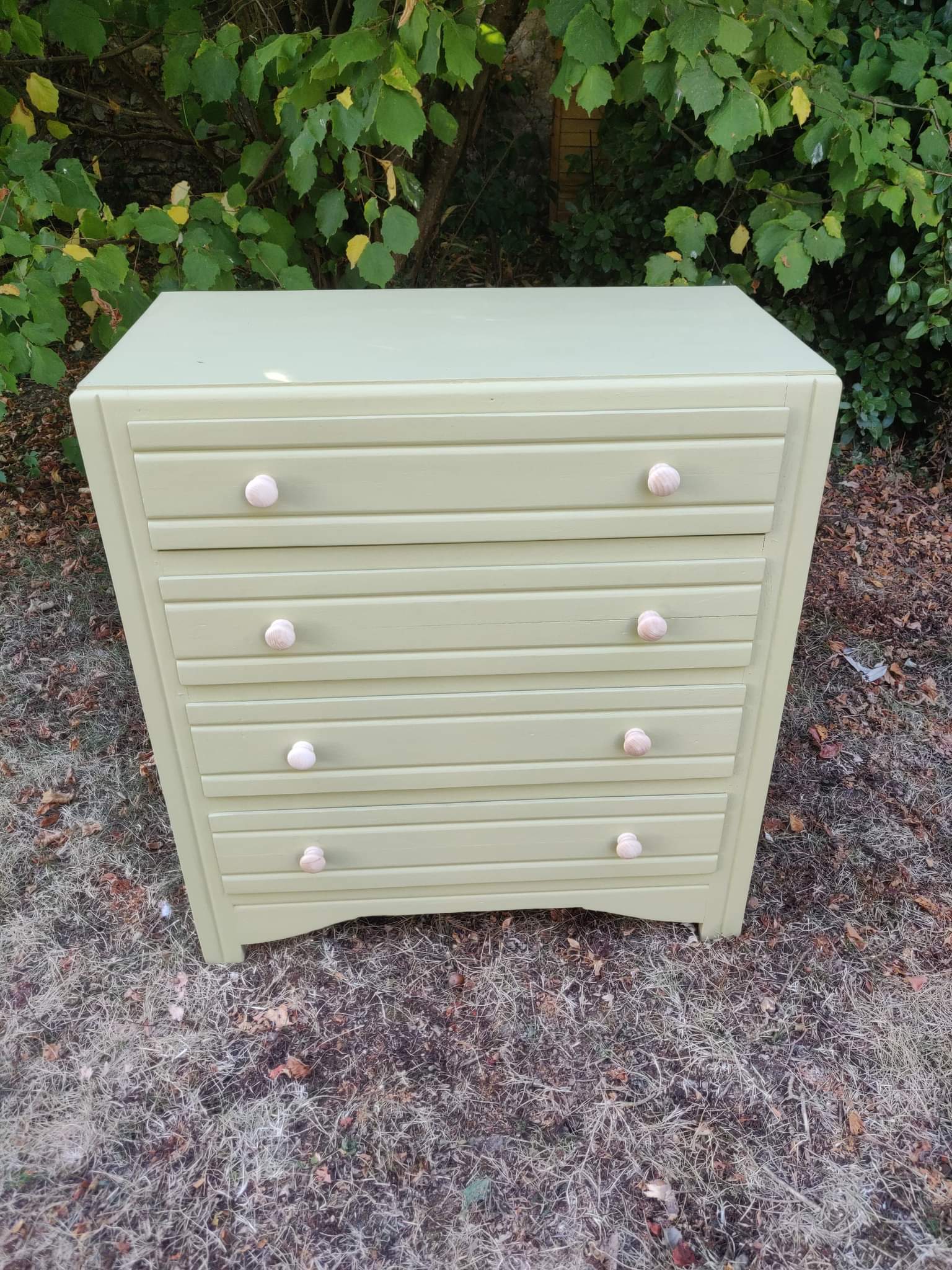 Antique chest of drawers