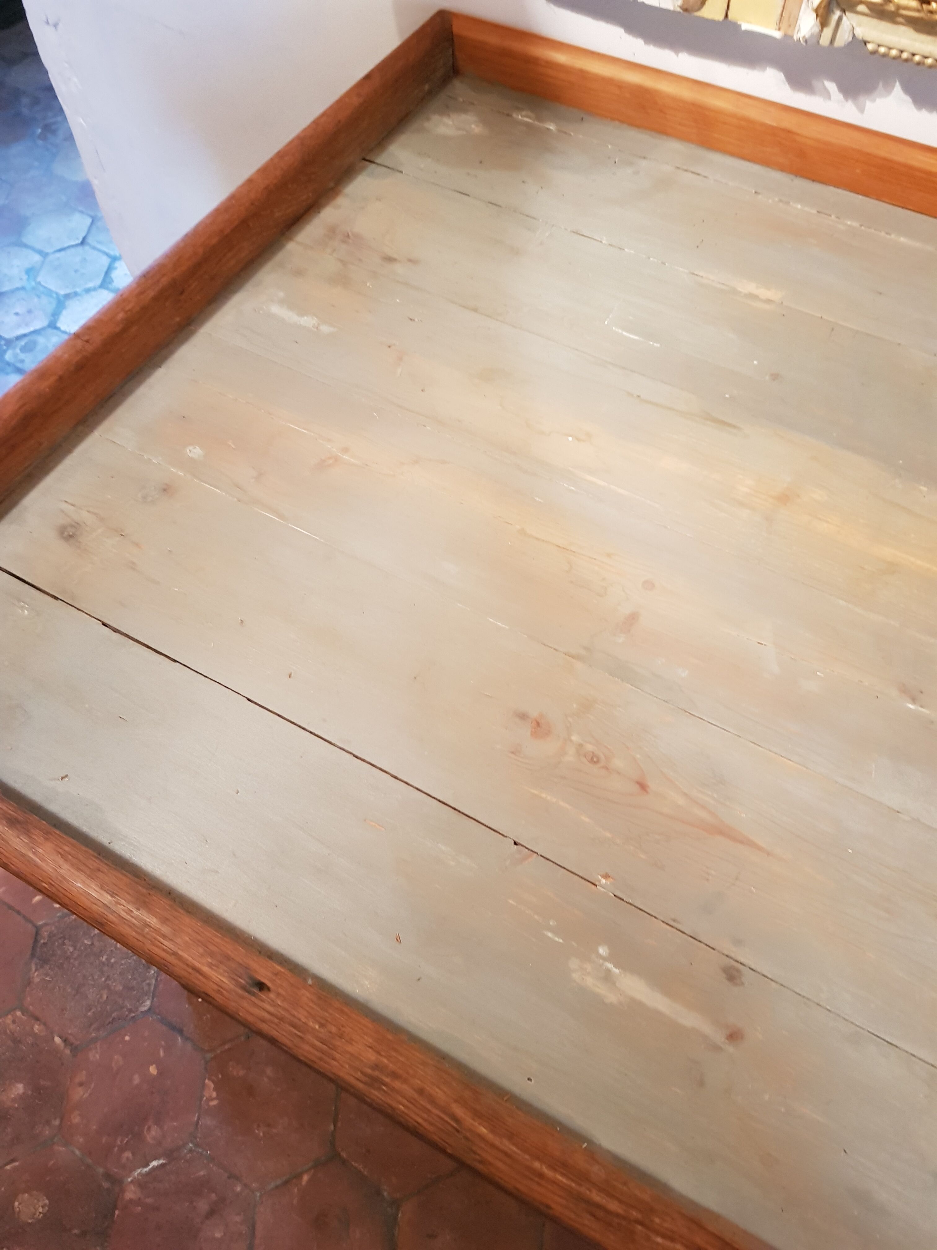 Furniture of trade with drawers