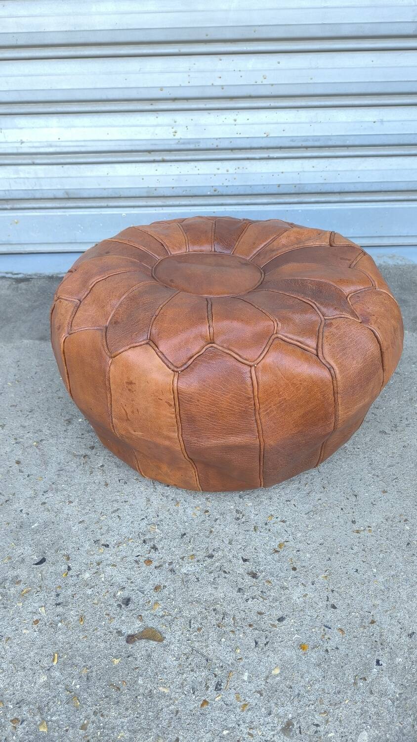 Large round Moroccan leather pouf