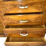 Buffet en noyer Art déco italien, de grande qualité.