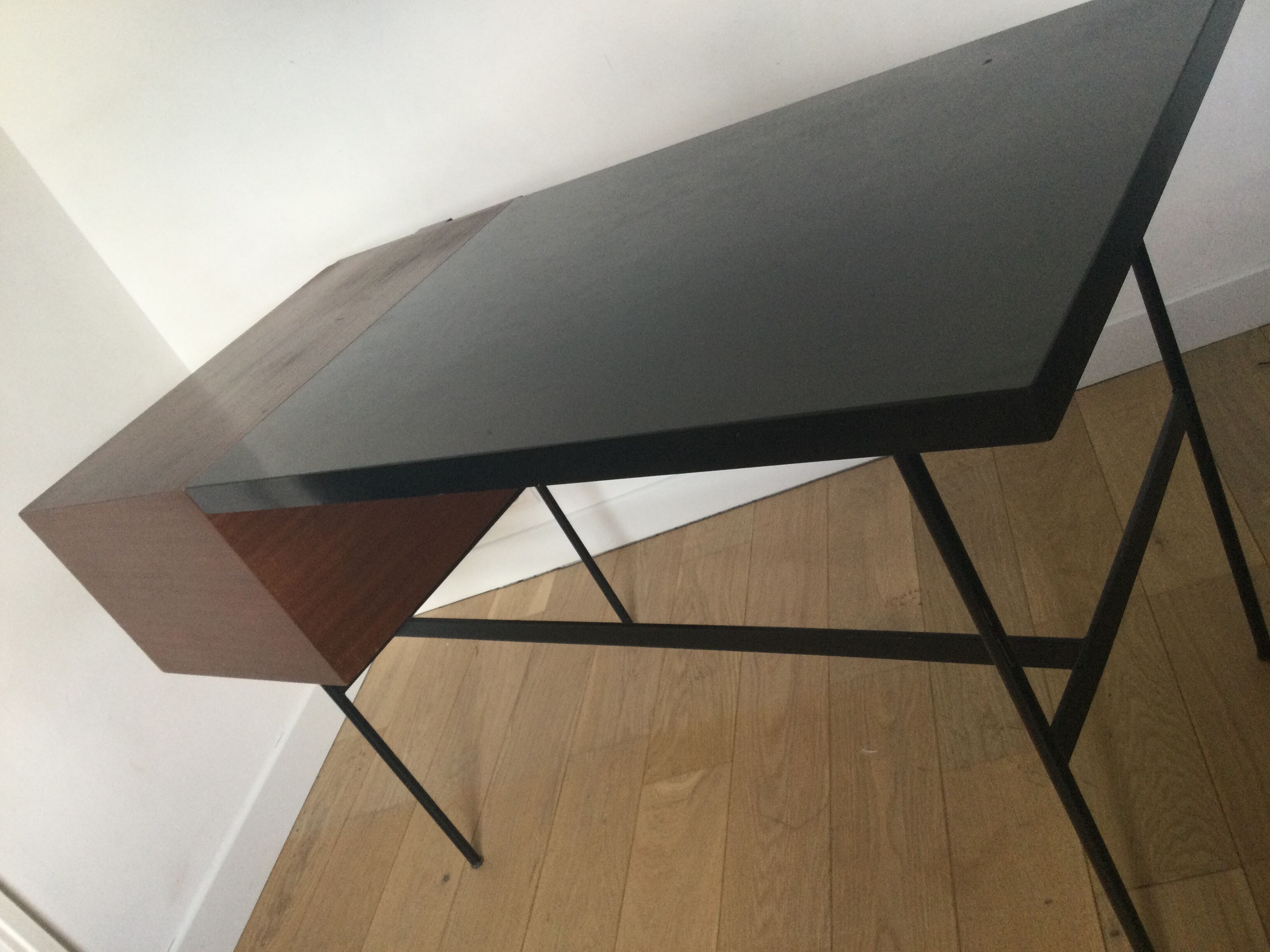 Bureau Pierre Paulin CM141