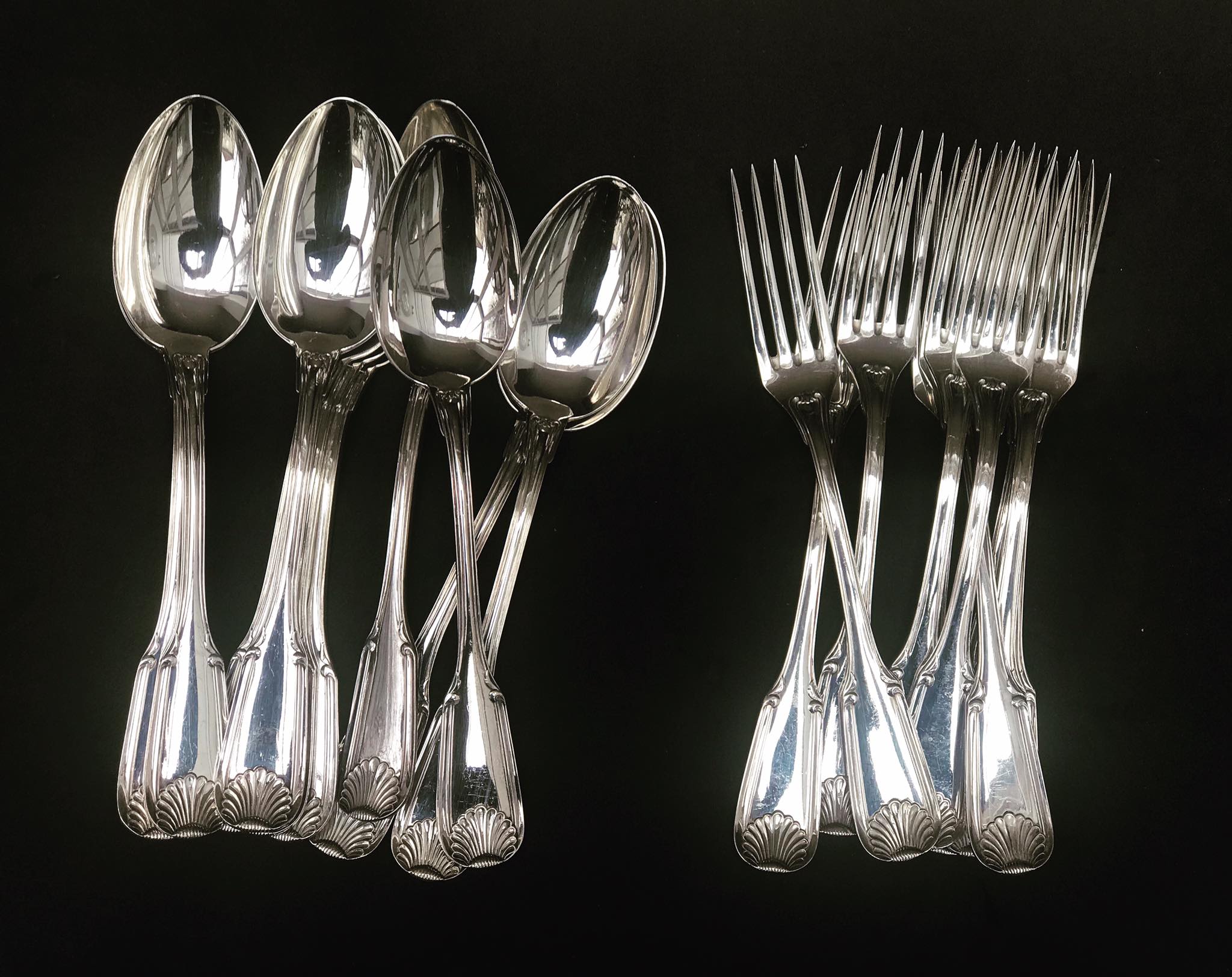 Silver shell cutlery