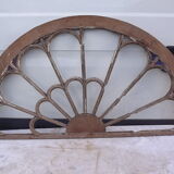 Pediment 19 th drown