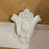 Old carved white patinated pediment - 115cm