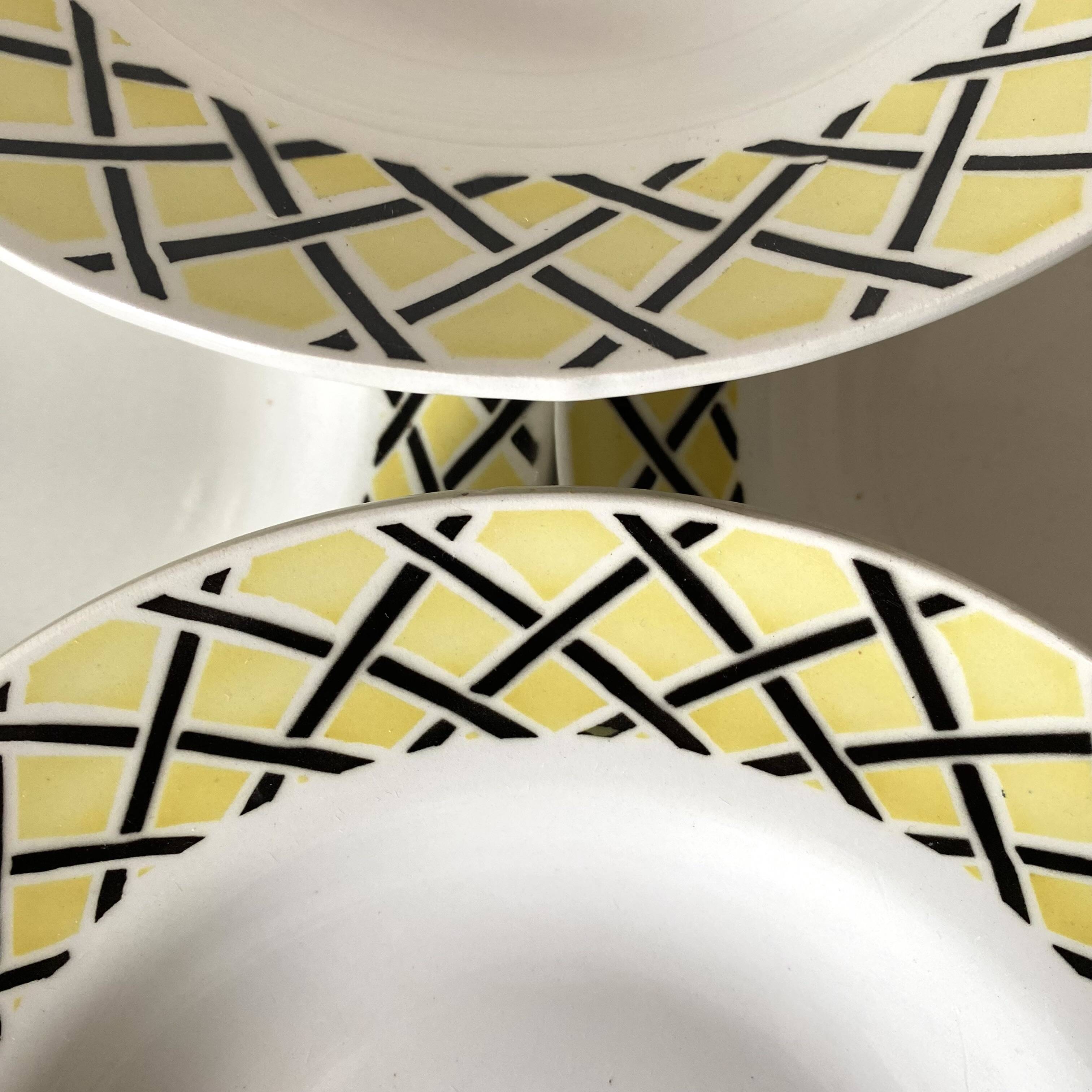 50s deep plates, yellow and black grid