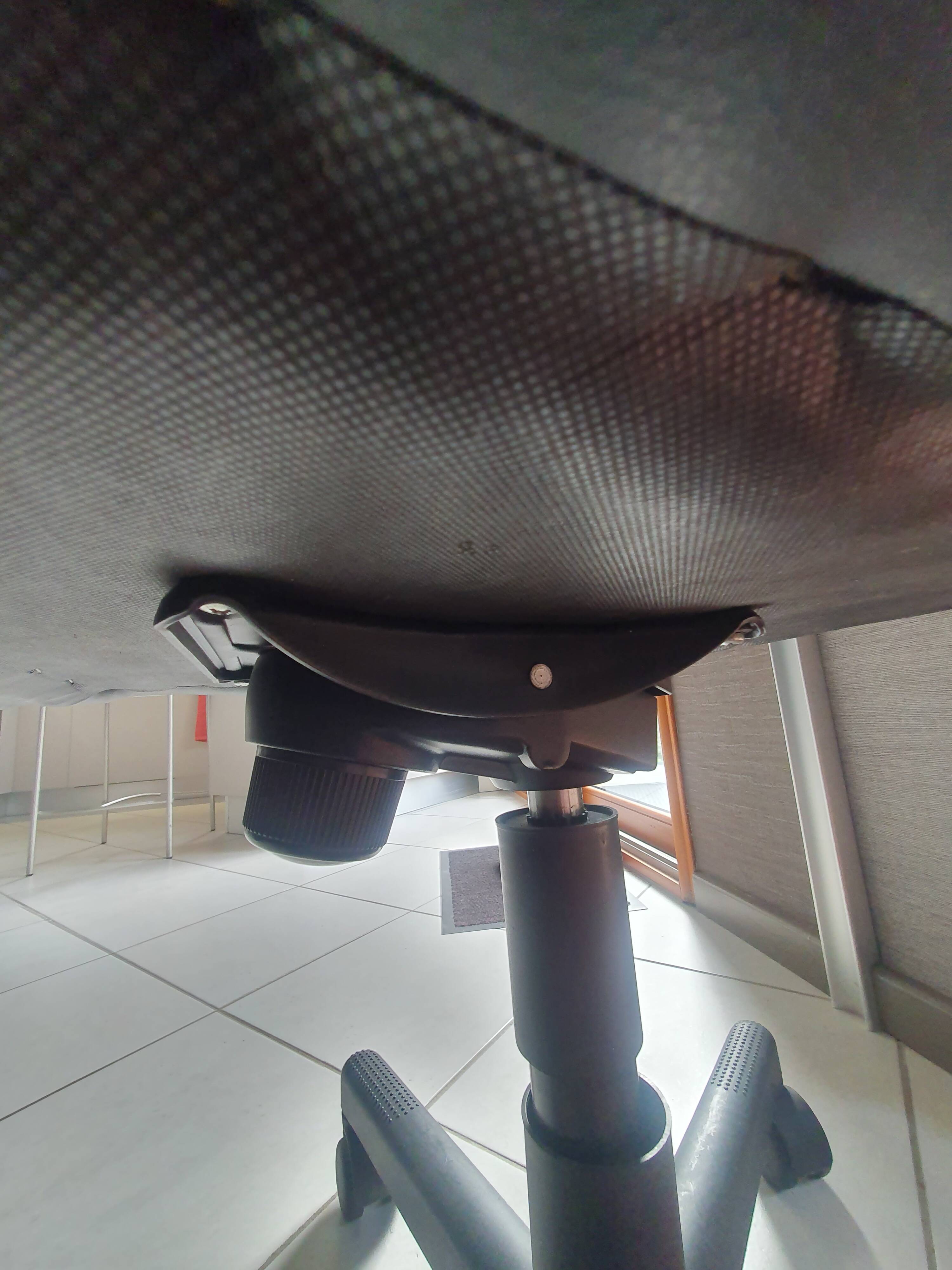 Executive office chair leather