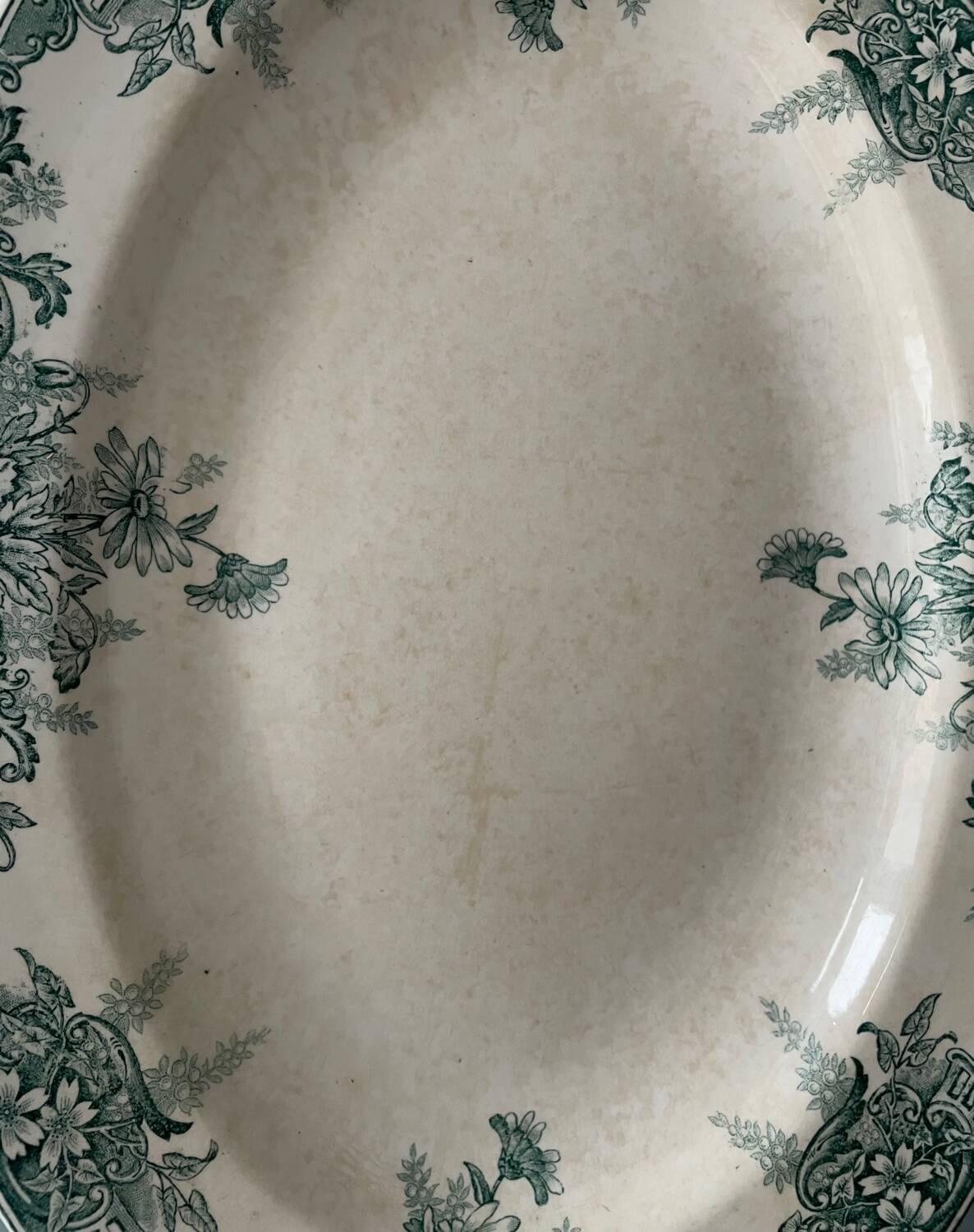 Série de plats ovales Terre de Fer 1900