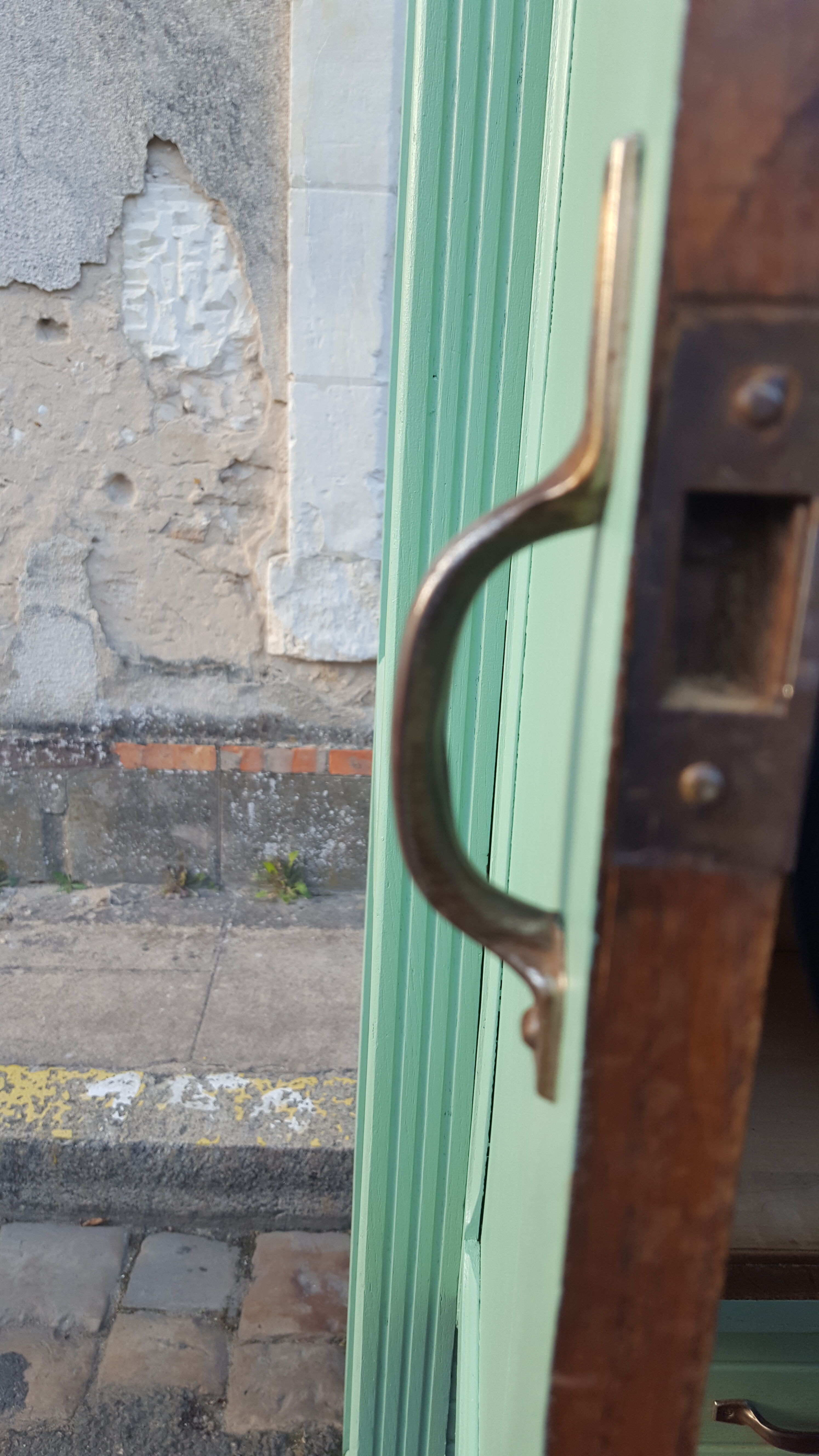 Vintage parisian wooden slip-up