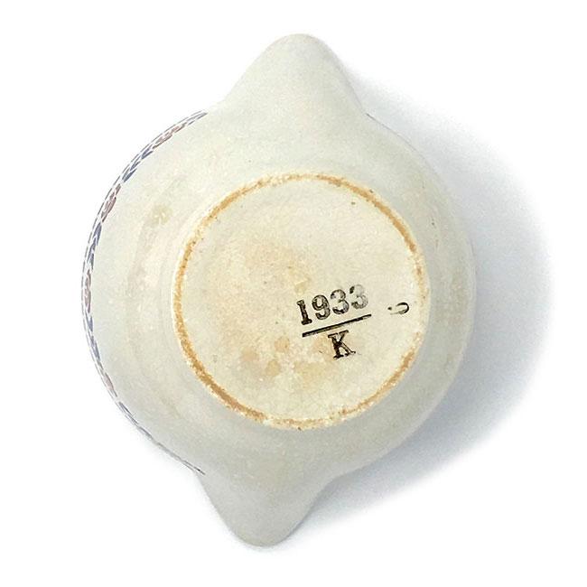 Flower ceramic saucier