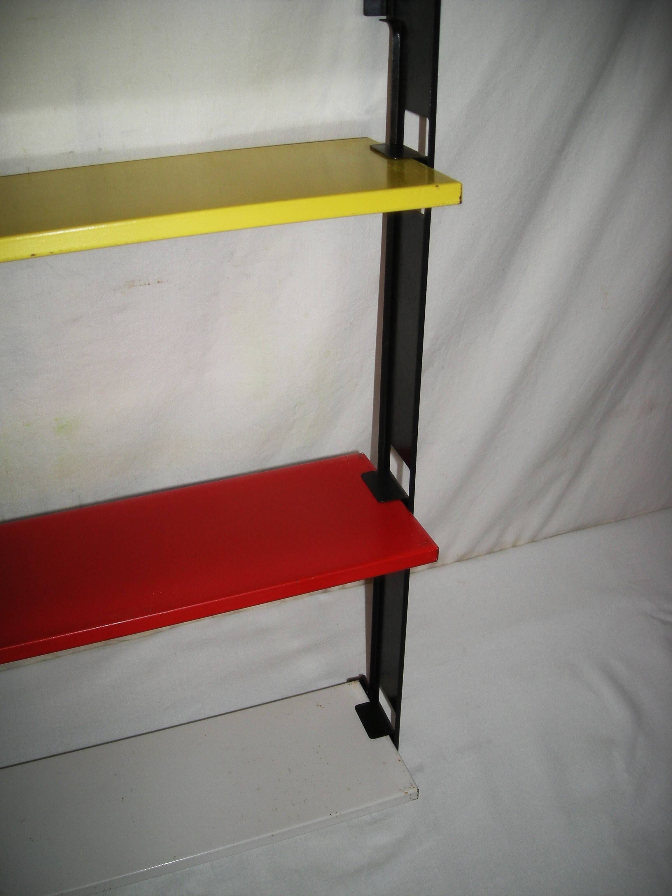 Etagère murale Tomado des années 50
