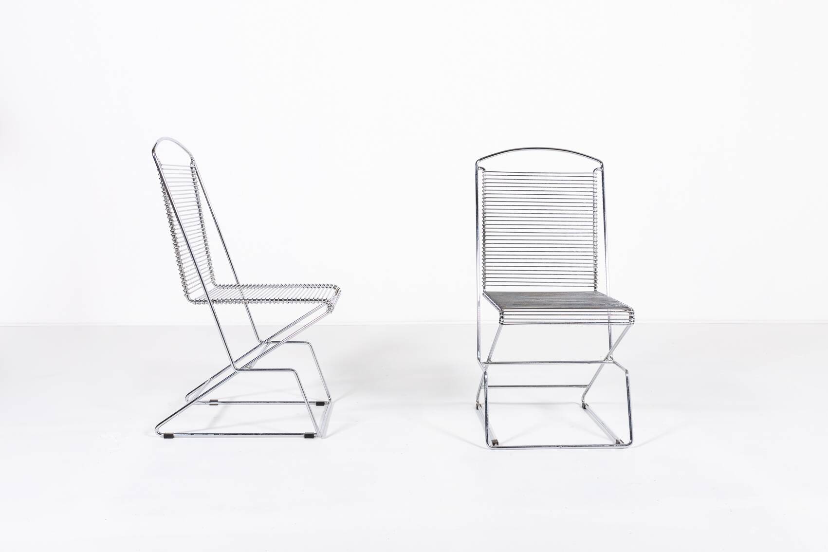 Set of 4 Vintage Architectural steel wire chairs, Italy