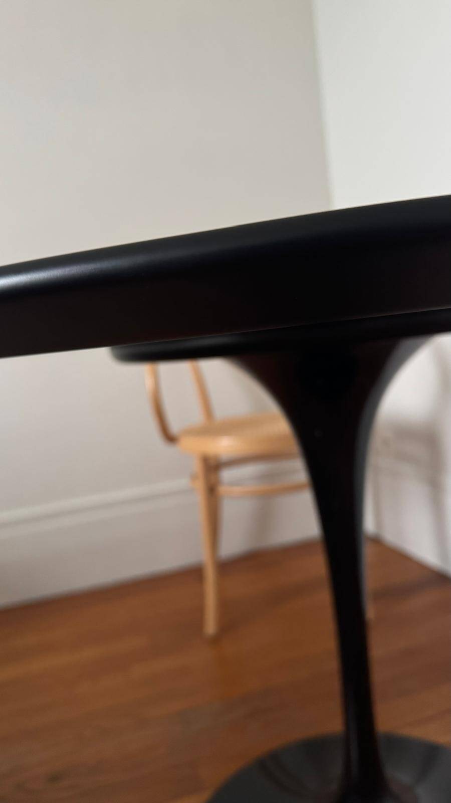 Knoll Saarinen black table diameter 107