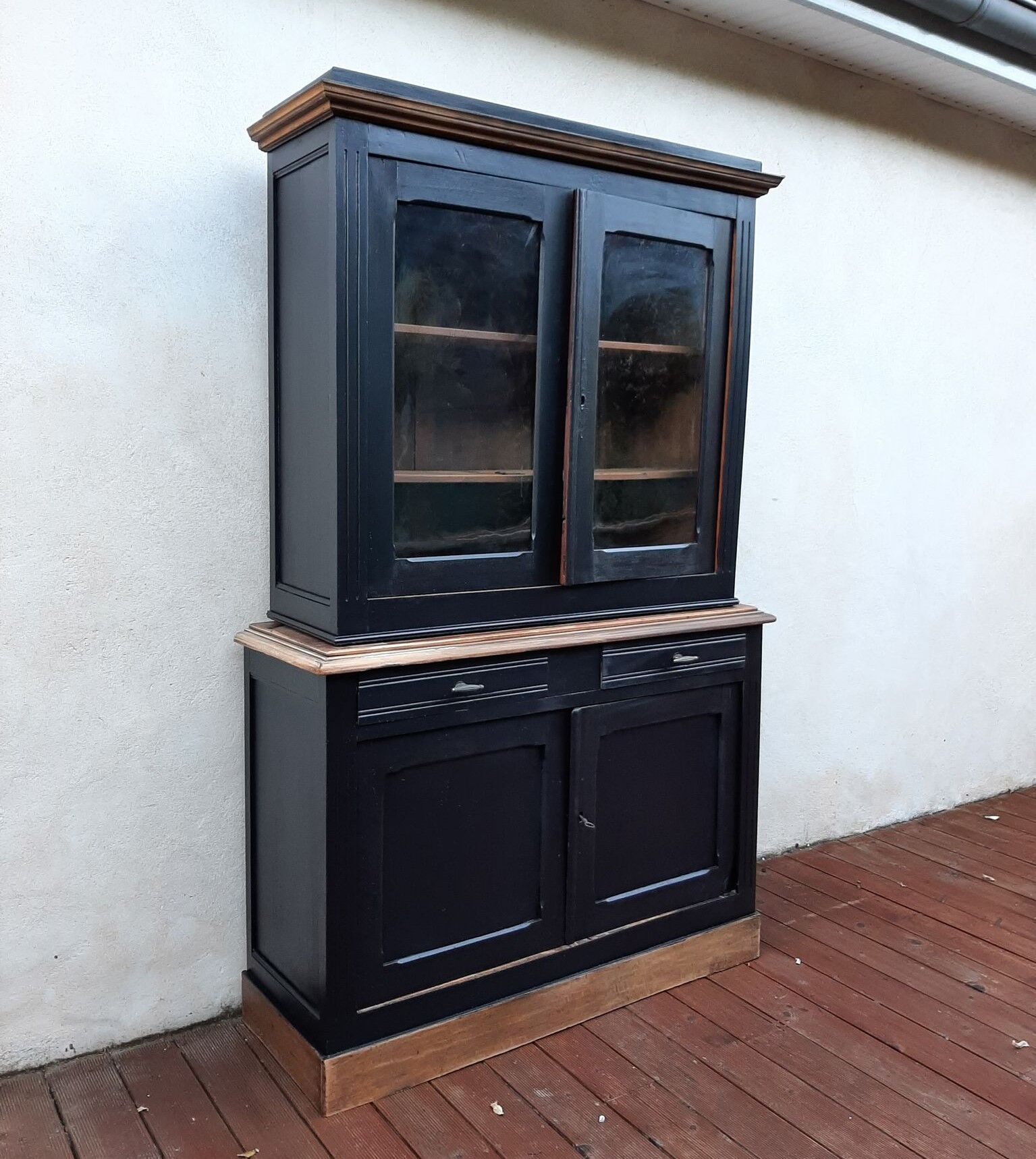 Double body vaisselier