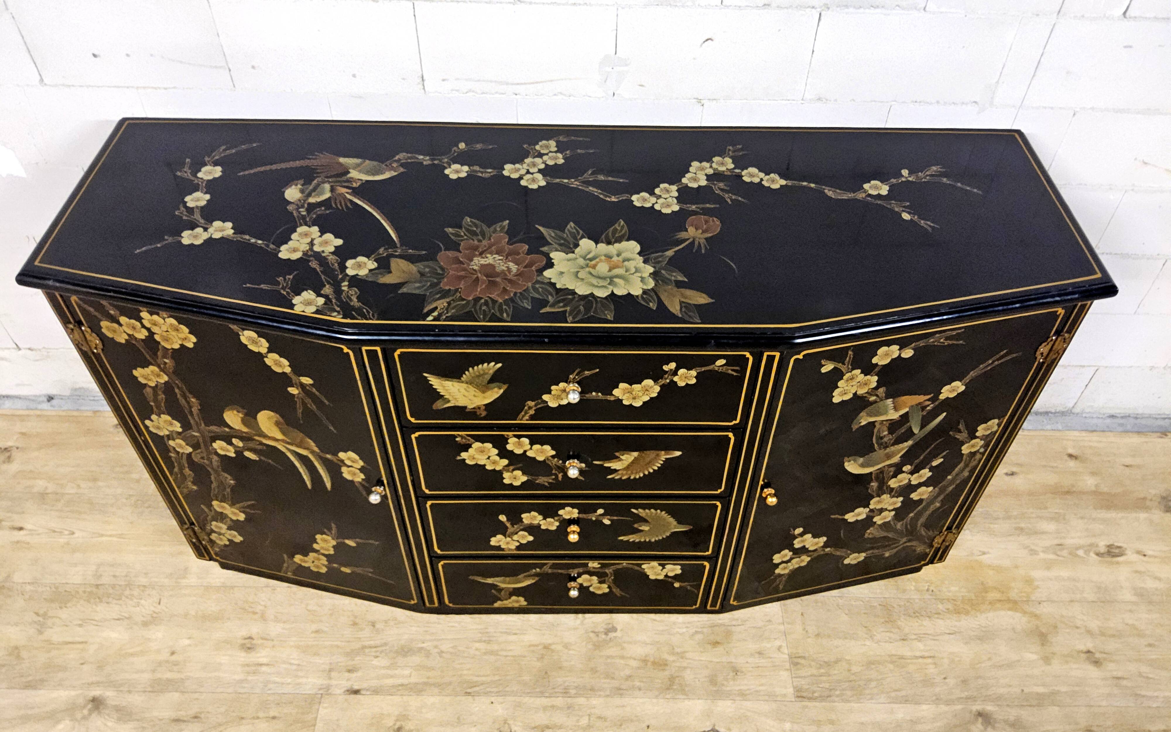 Vintage Chinese sideboard / lacquer cabinet (black / birds) Bohemian