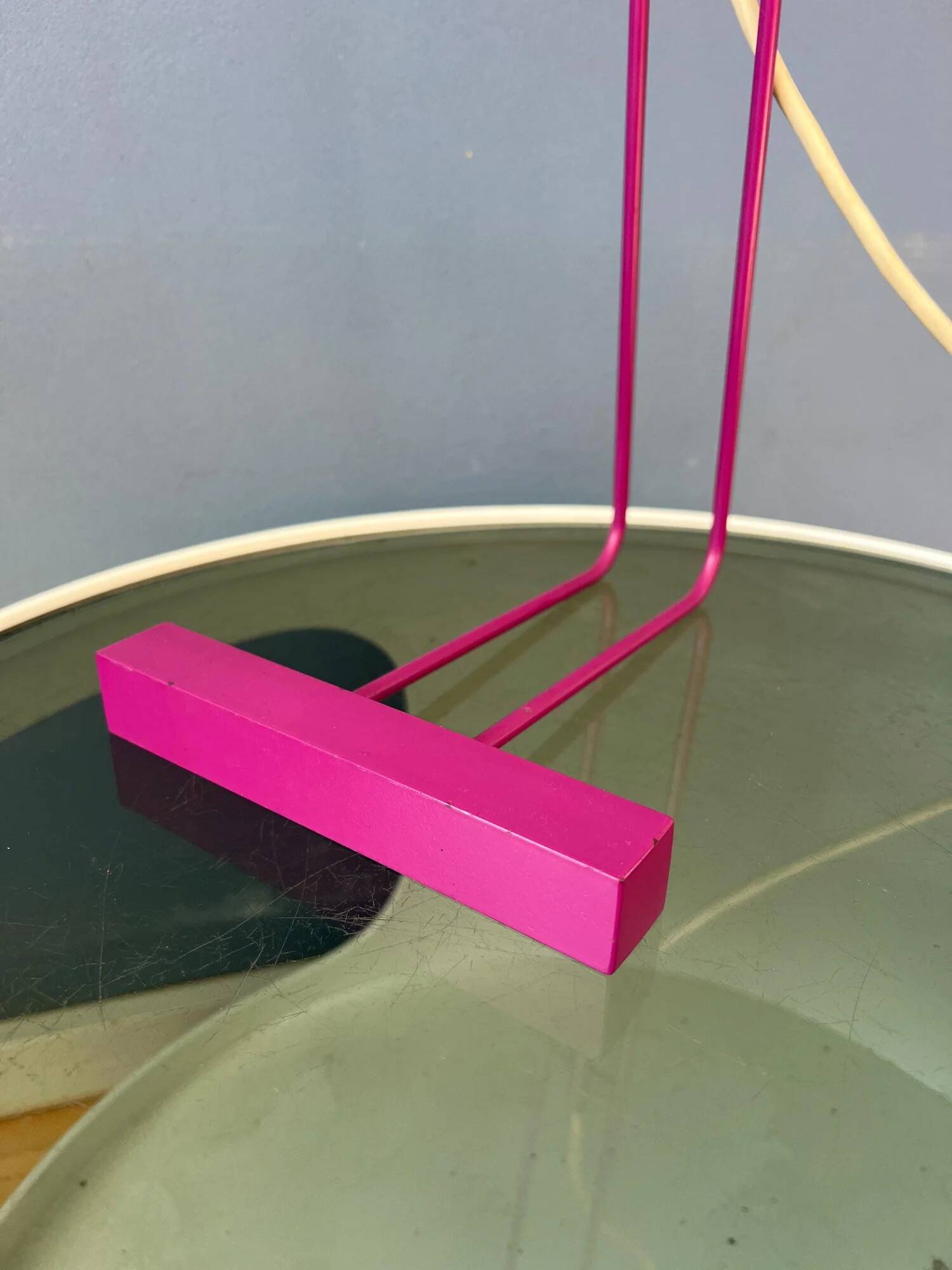 Playful vintage purple pink eyeball desk lamp