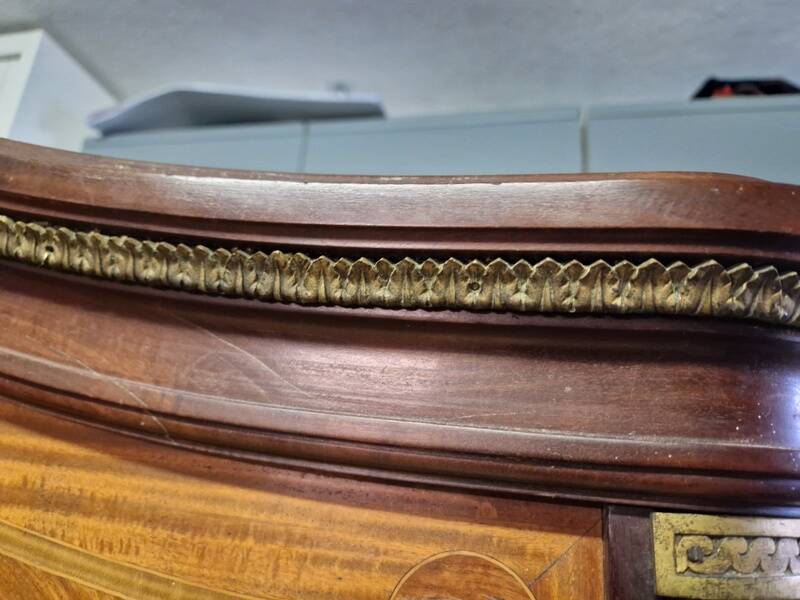 François Linke (1855-1943), marquetry veneered wooden bed in Louis XVI style