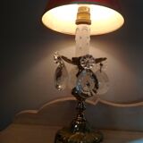 Lampe rococo , pied en bronze ciselé, fausse bougie et  pampilles pendeloques en cristal
