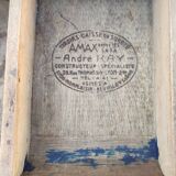 Double-sided oak counter, crate
