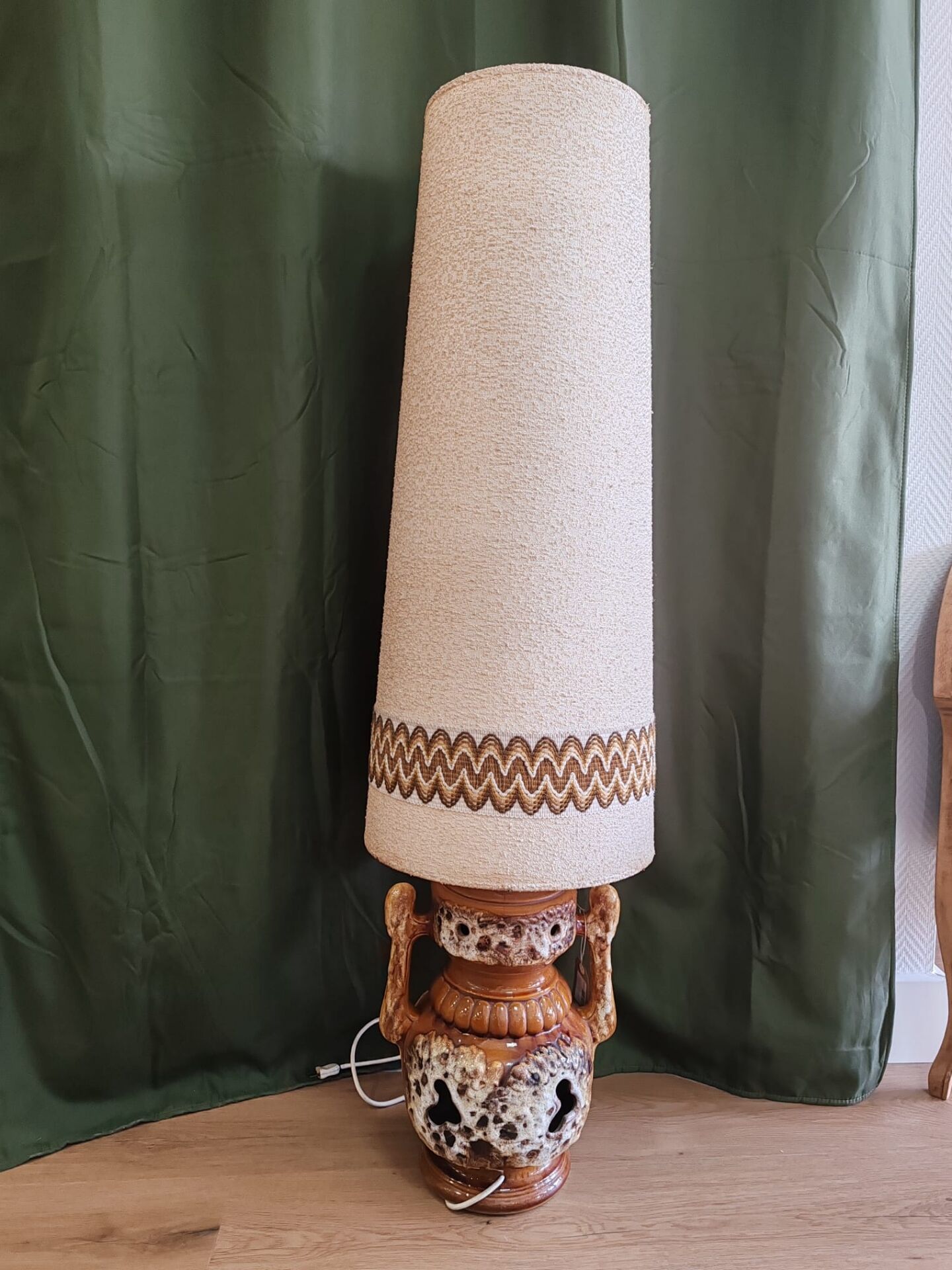Vintage 1970s ceramic sun lamp