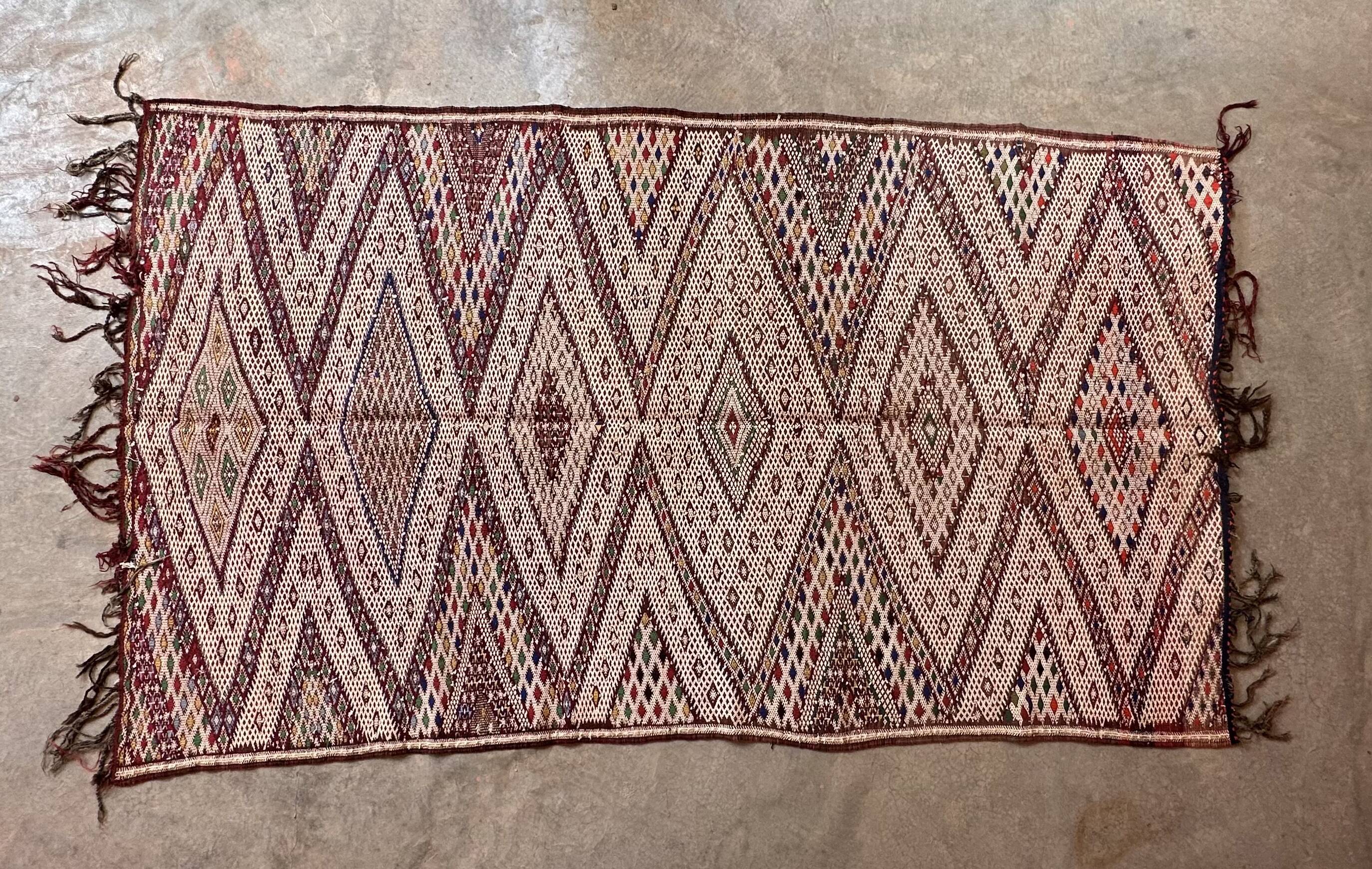 Moroccan kilim zayan rug - 247 x 143 cm