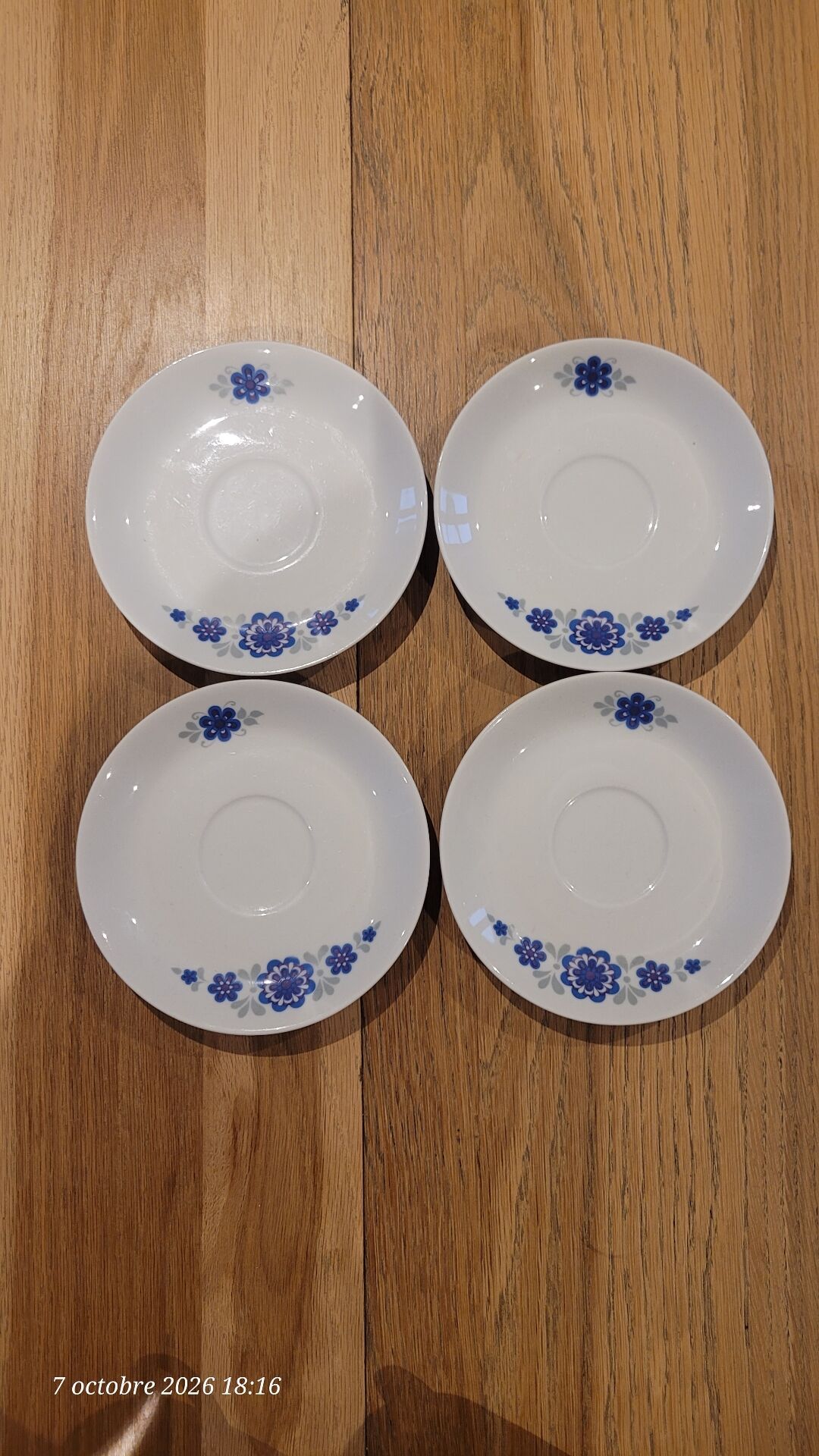 4 vintage coffee cups and their saucers