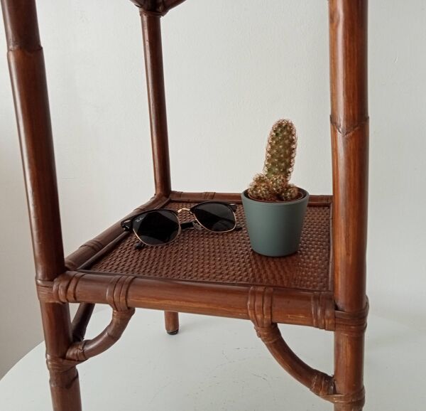 Table d appoint vintage bambou et rotin de style colonial britannique