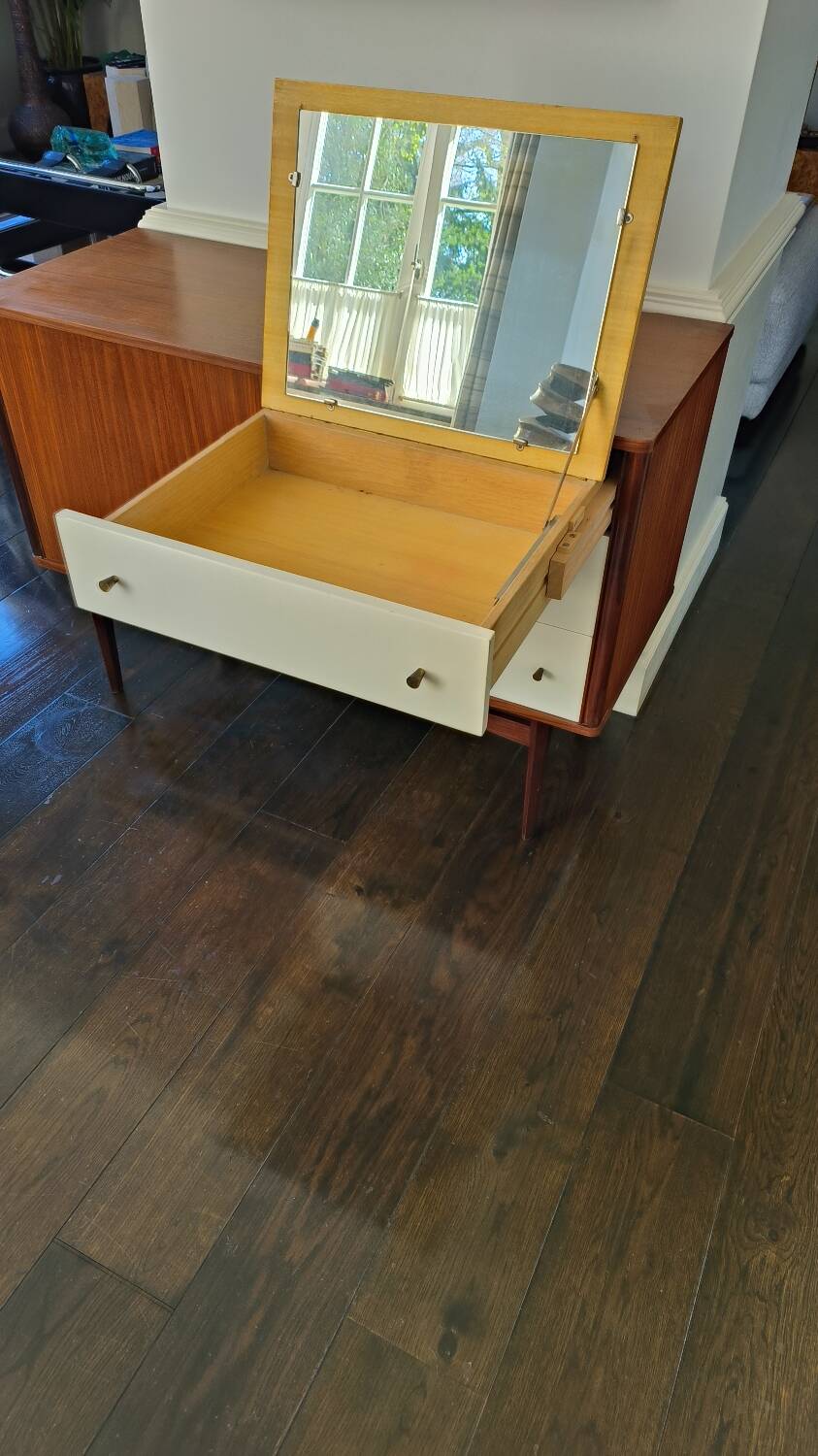 Commode scandinave