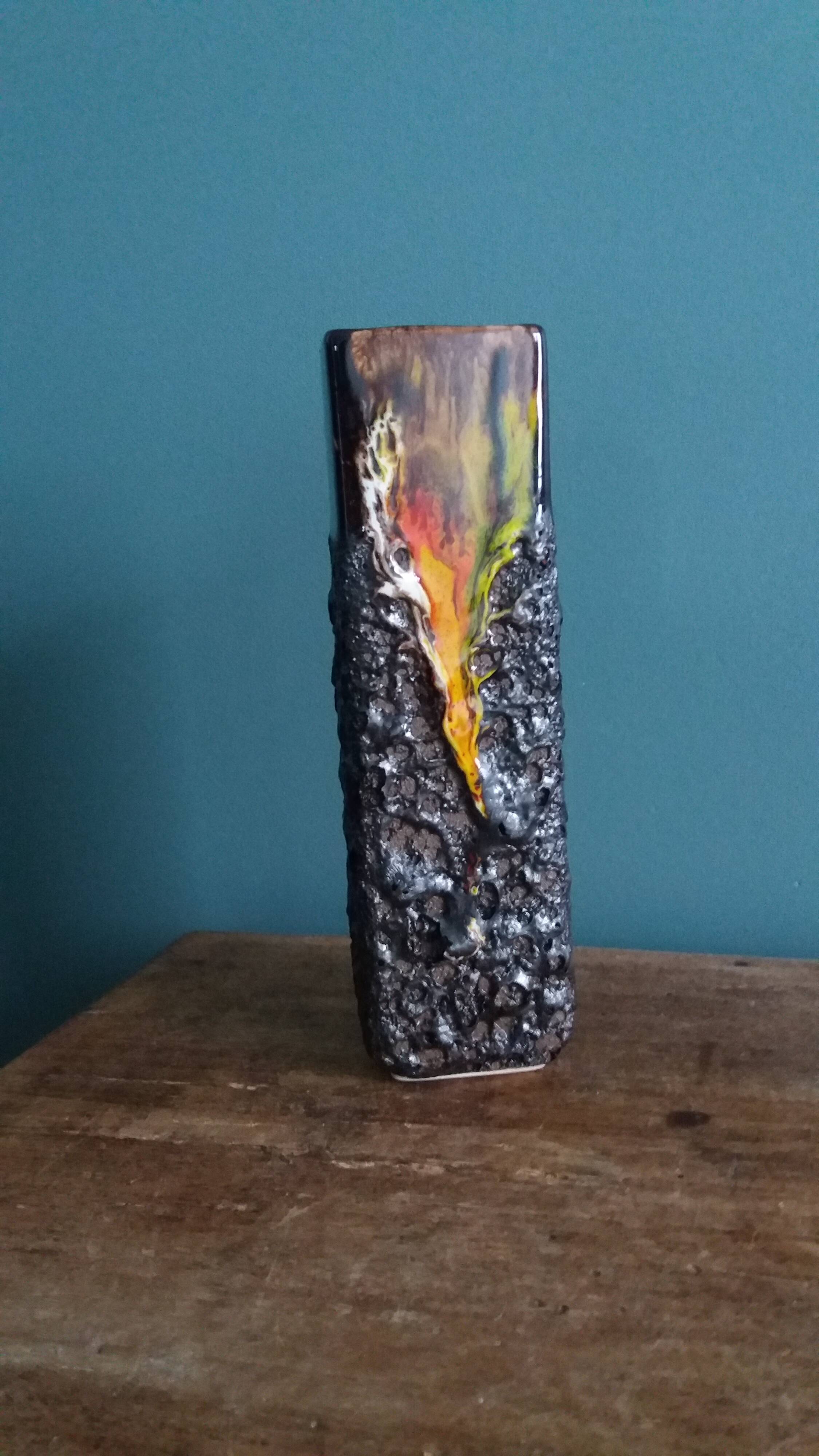 Fat Lava Bauhaus vase