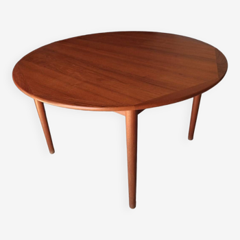 Table ronde scandinave