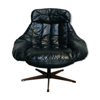 Vintage swivel lounge chair by HW Klein for Bramin, 1970s