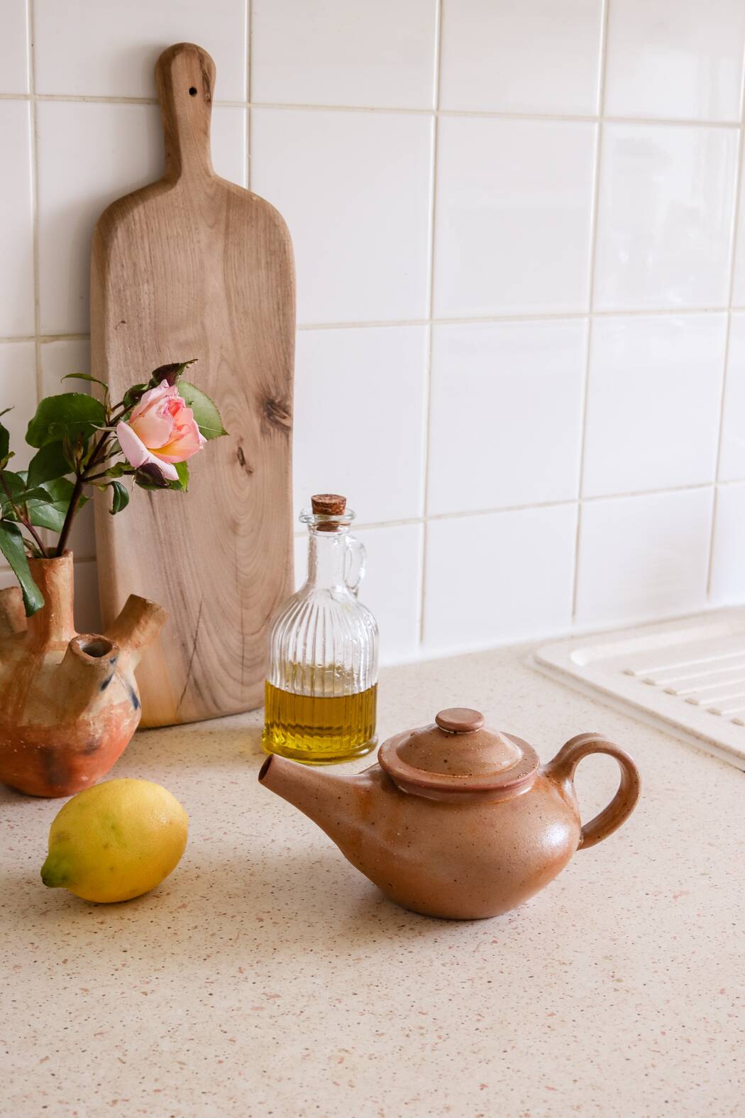 Théière Artisanale en Grès Moucheté