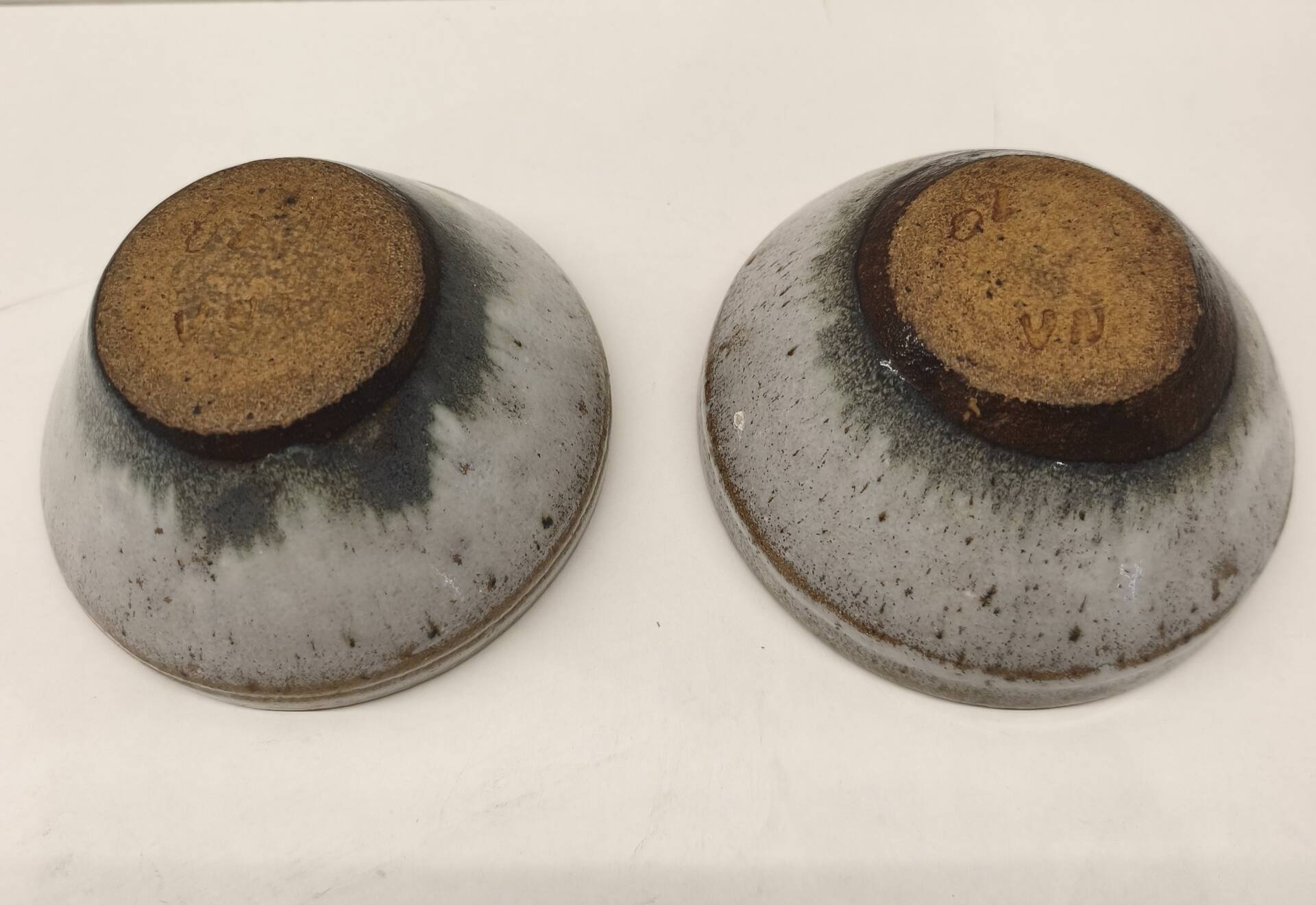 Pair of vintage stoneware bowls – Signed OL / VN (Vallée Noire)