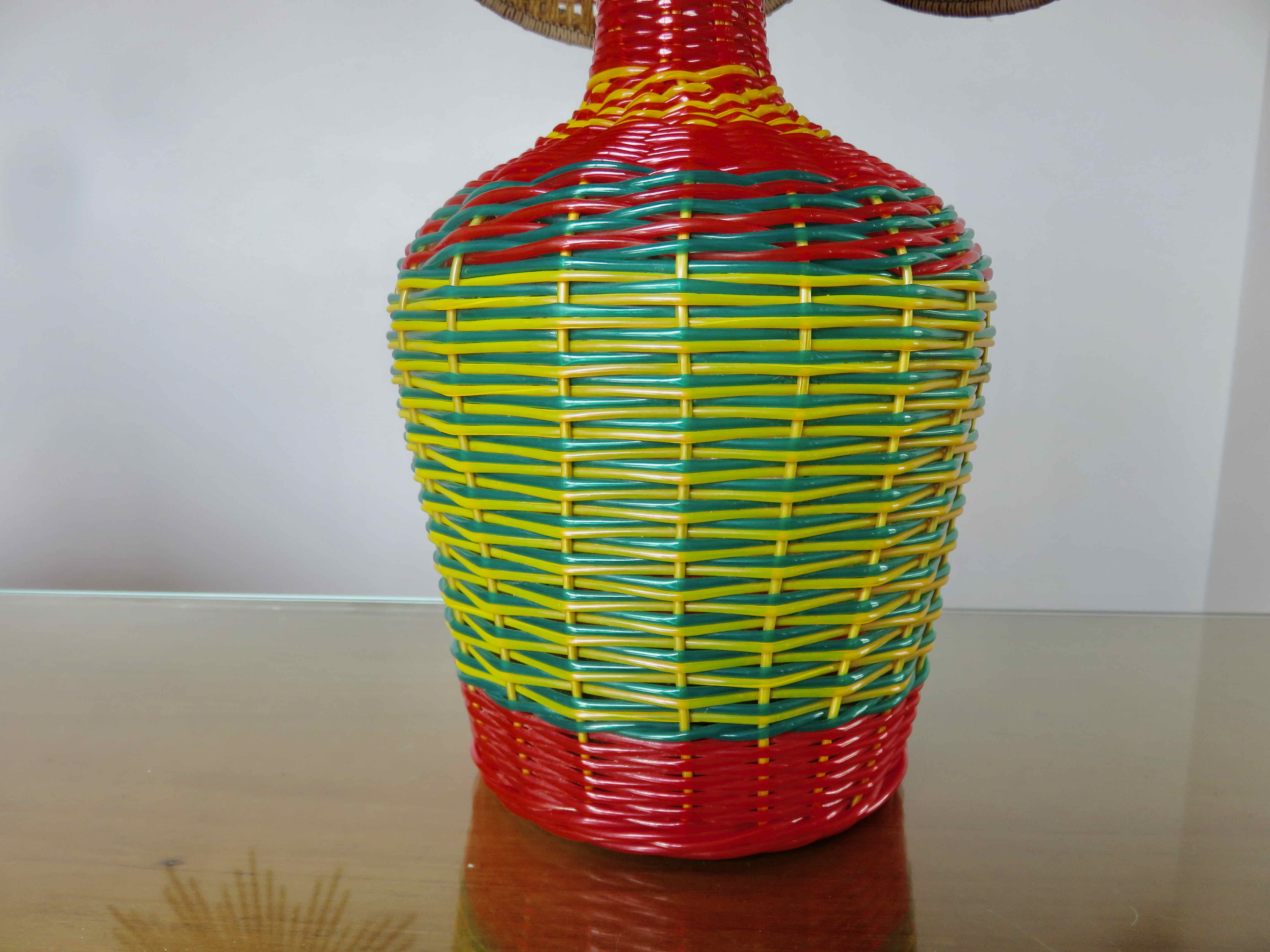 Bottle lamp in scoubidou, lampshade in rattan years 50/60