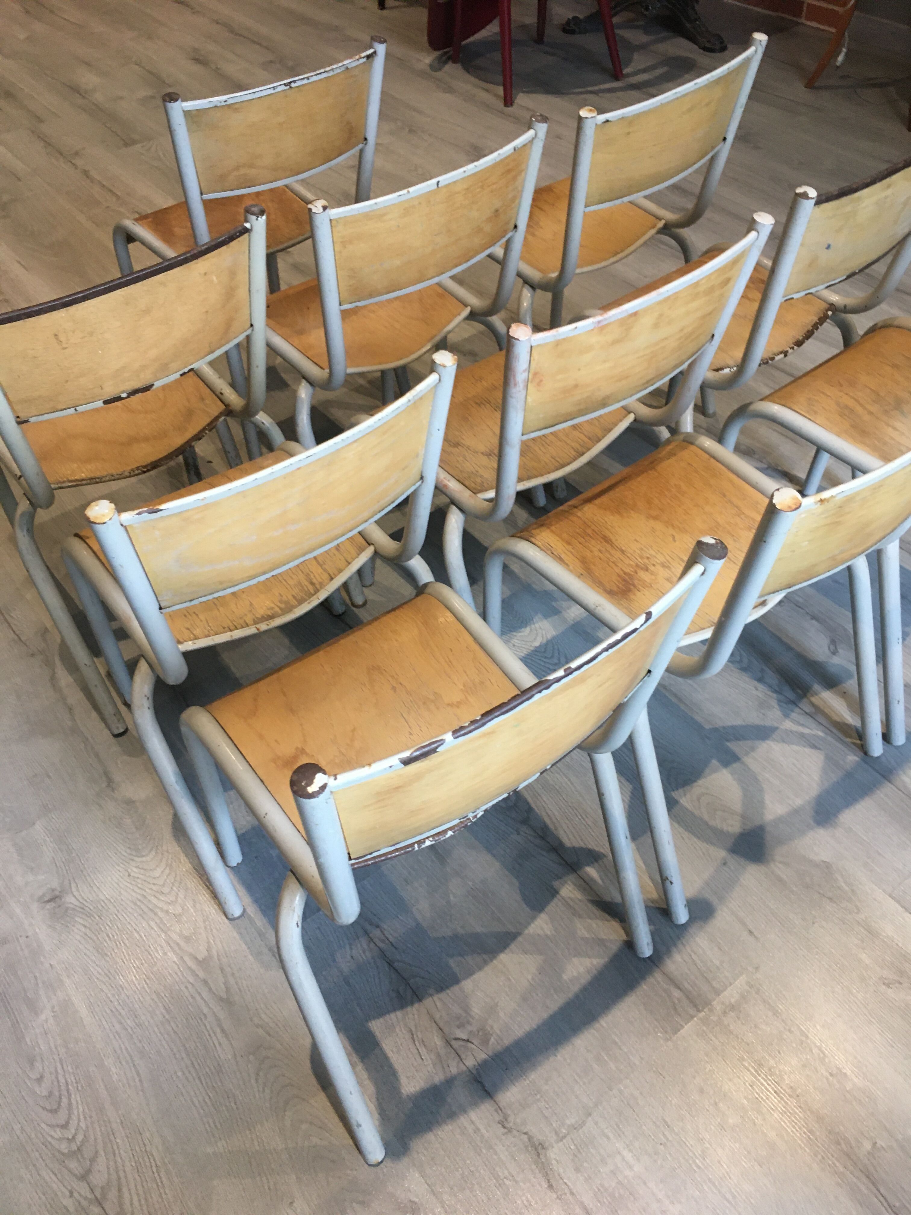 Batch of 10 nursery chairs