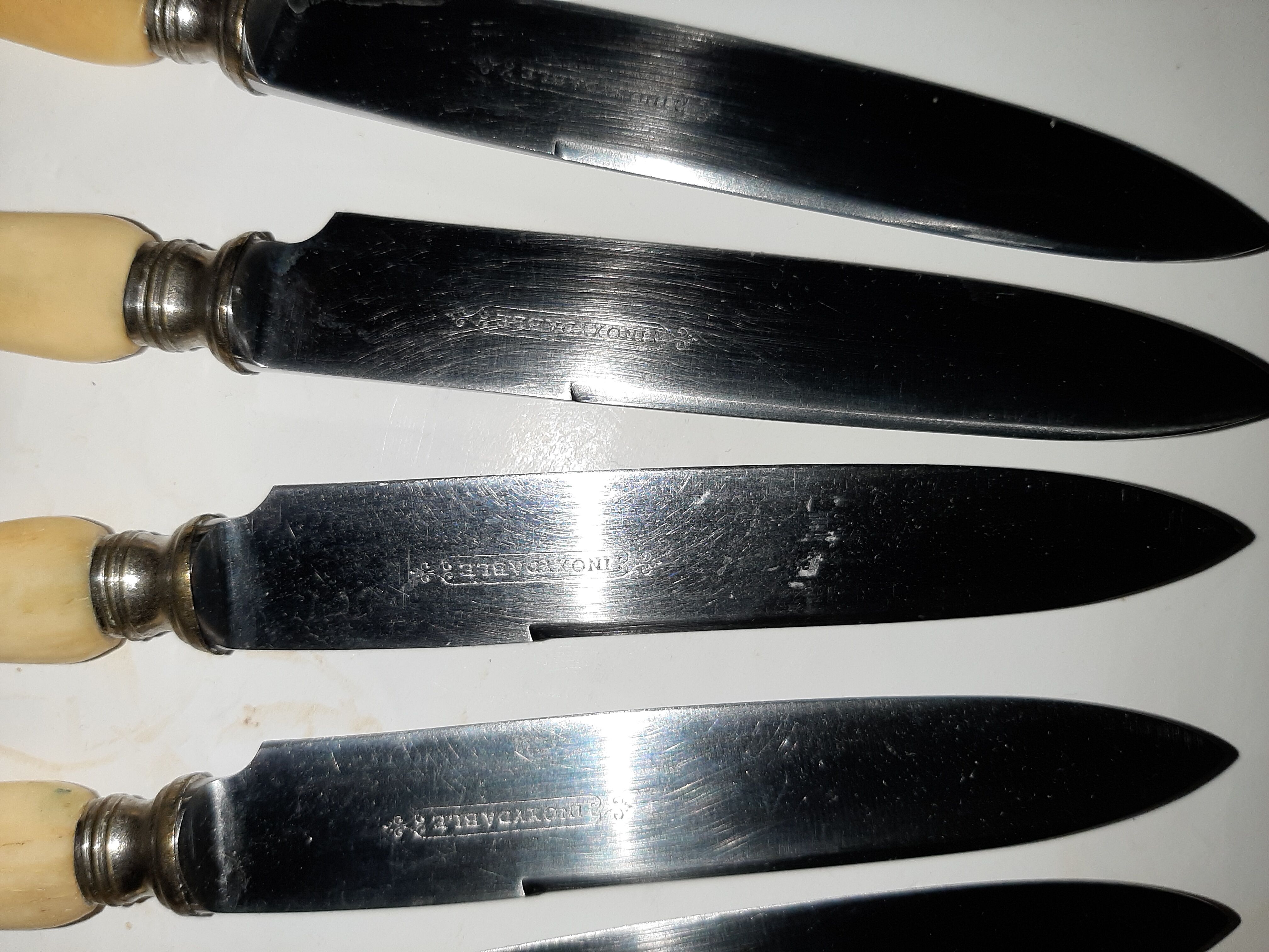 2x6 old knives handle normal bones and cheese/desserts
