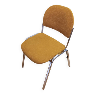 Chaise vintage souvignet plichaise tissus et métal chromé moutarde
