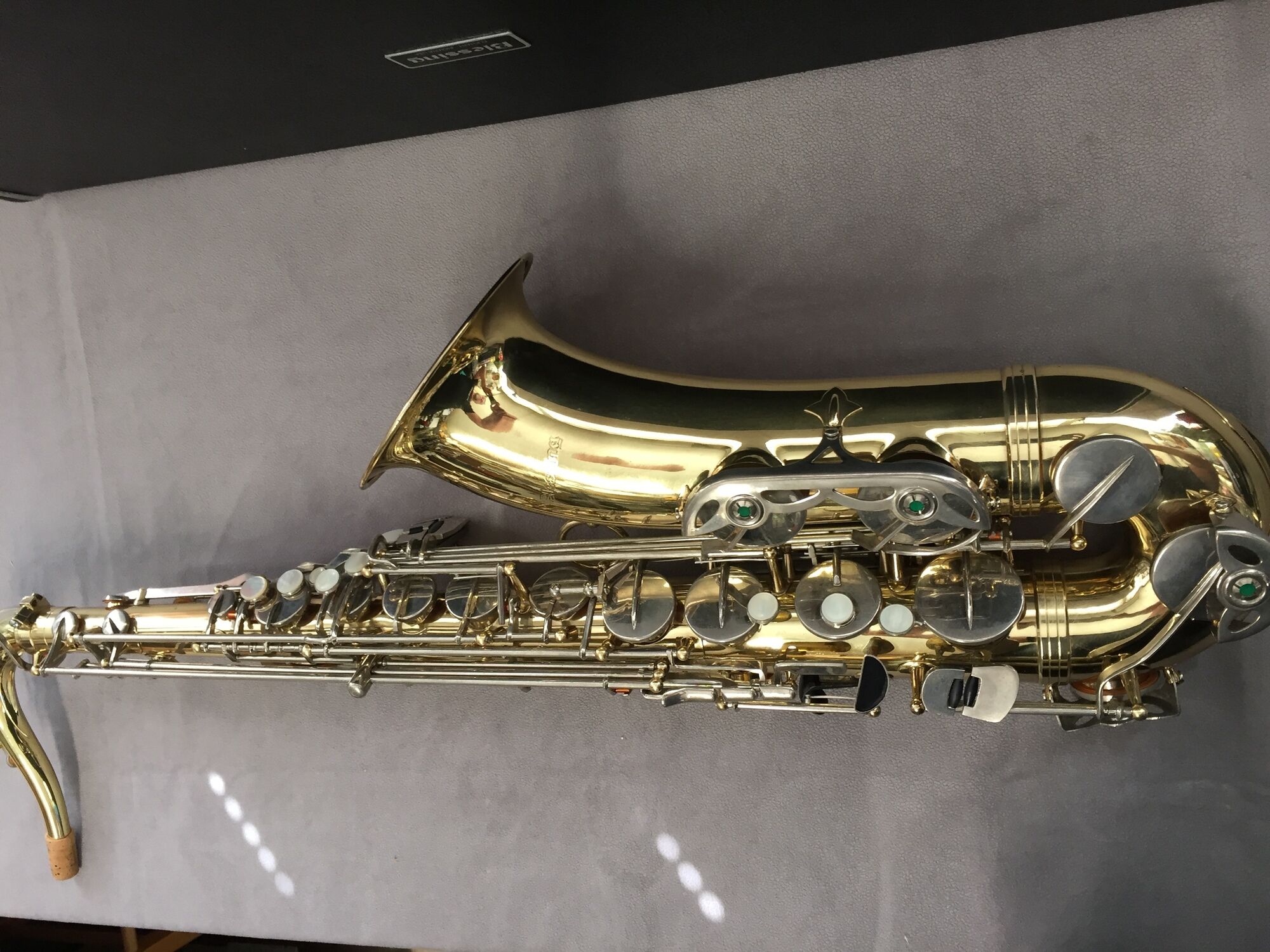 Musical instrument golden tenor blessing saxophone made in usa