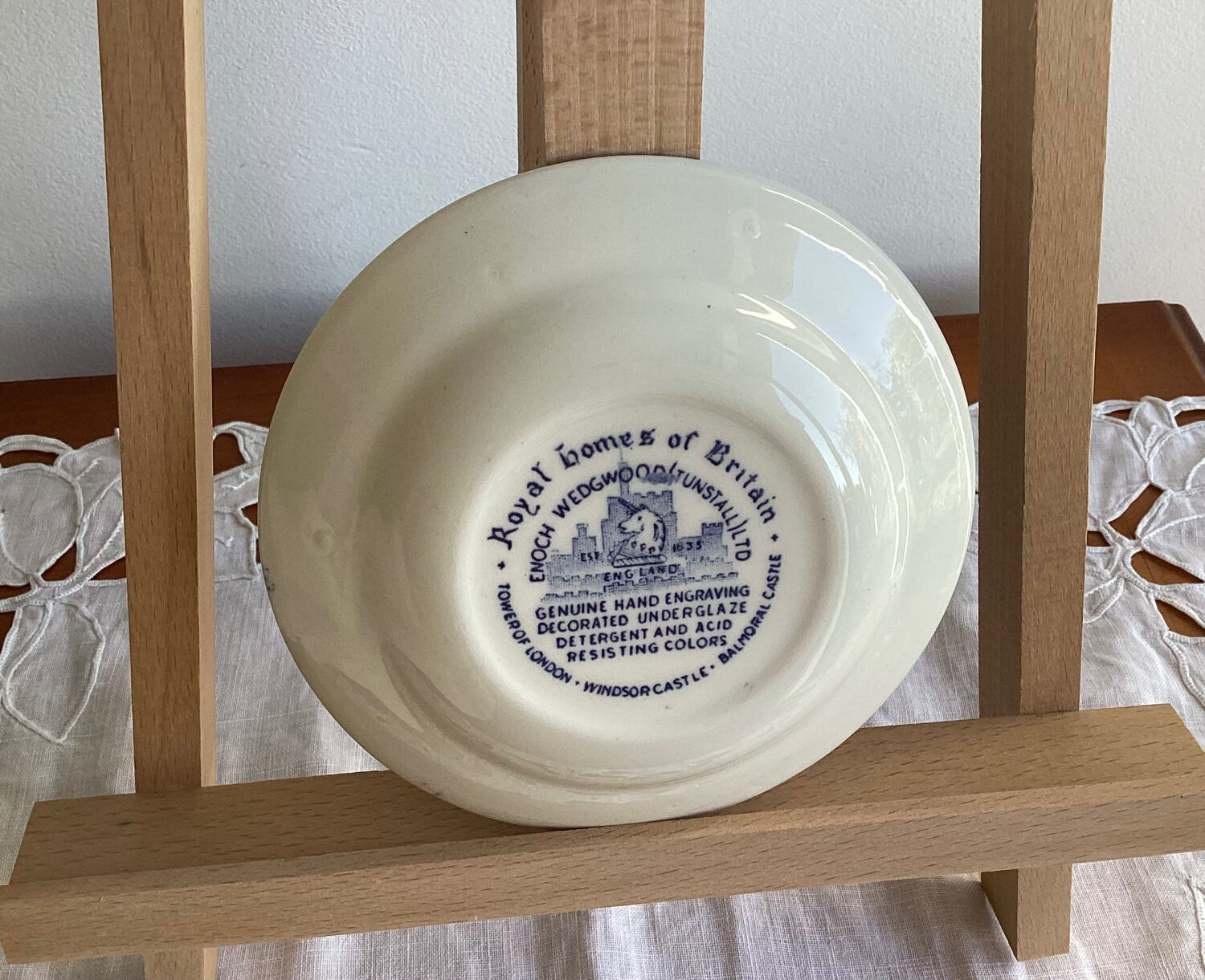 Royal homes of britain by wedgwood empty pocket cup