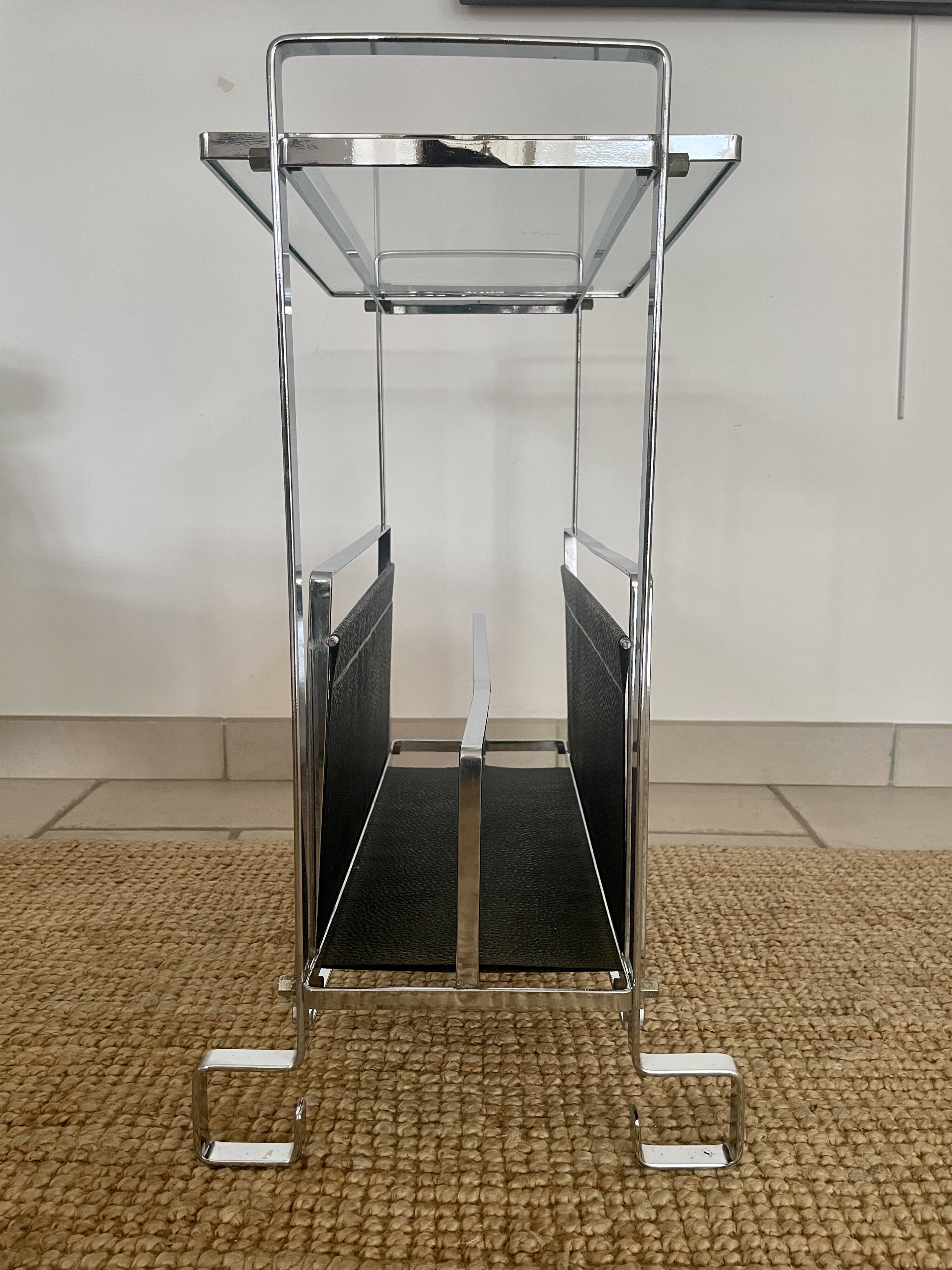 Side table - Bauhaus magazine rack