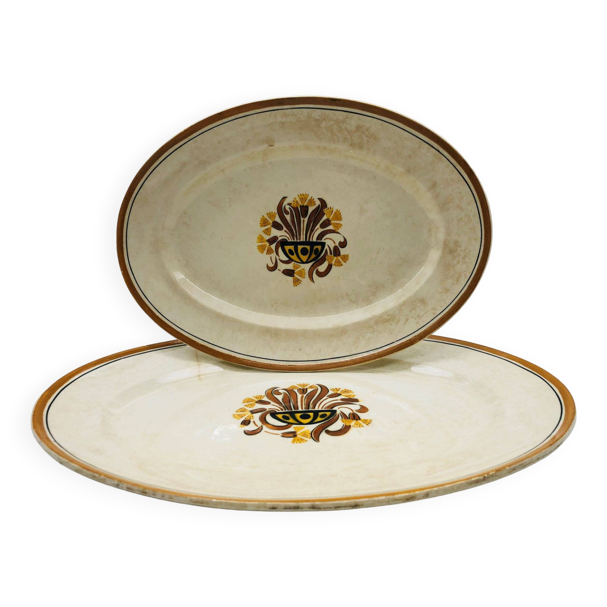 Set of 2 oval dishes, Creil and Montereau – Carnation model.