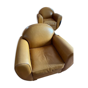Lot de deux fauteuils club Hugues Chevalier