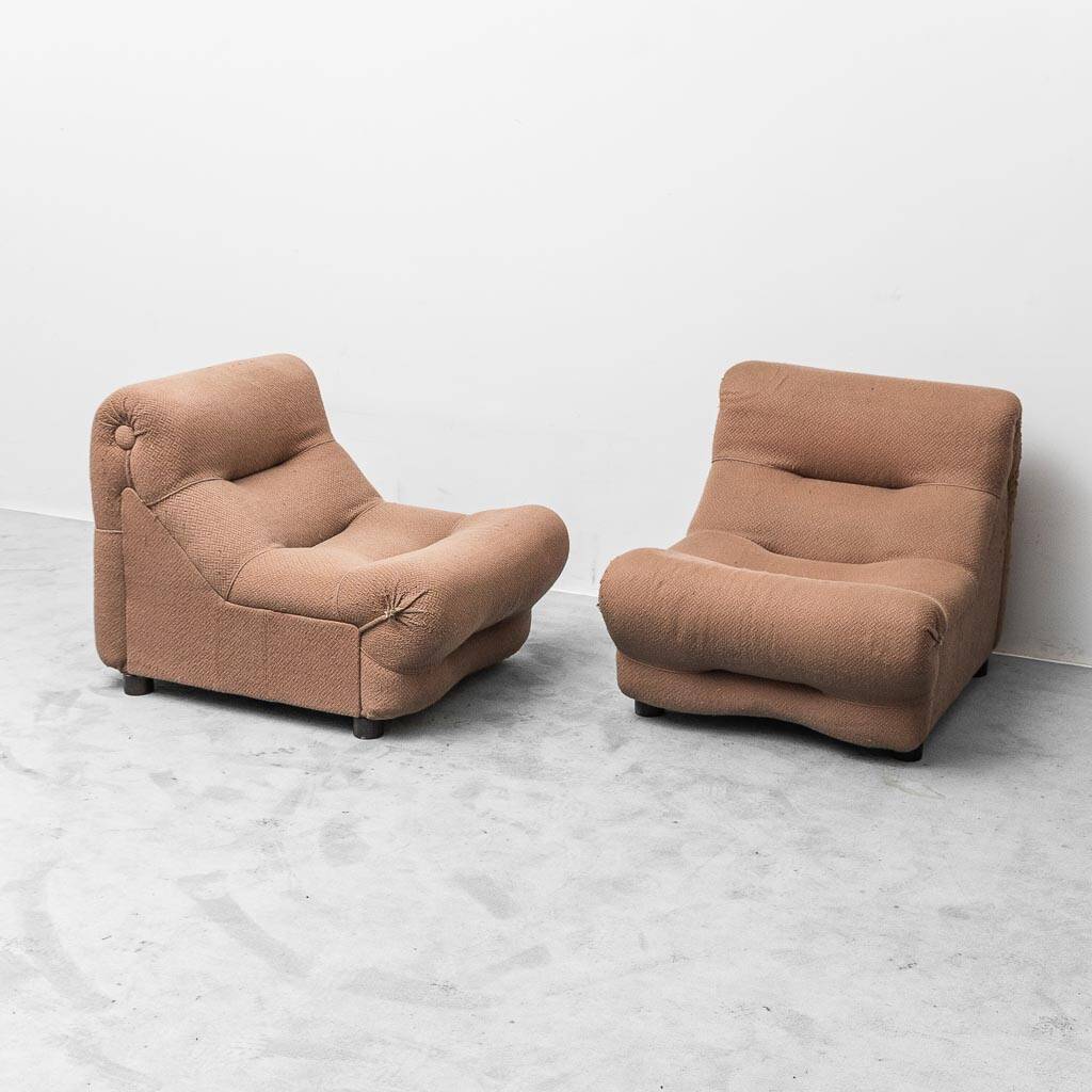 Paire de fauteuils Rezia par Emilio Guarnacci pour 1P, modernisme vintage des années 1970.