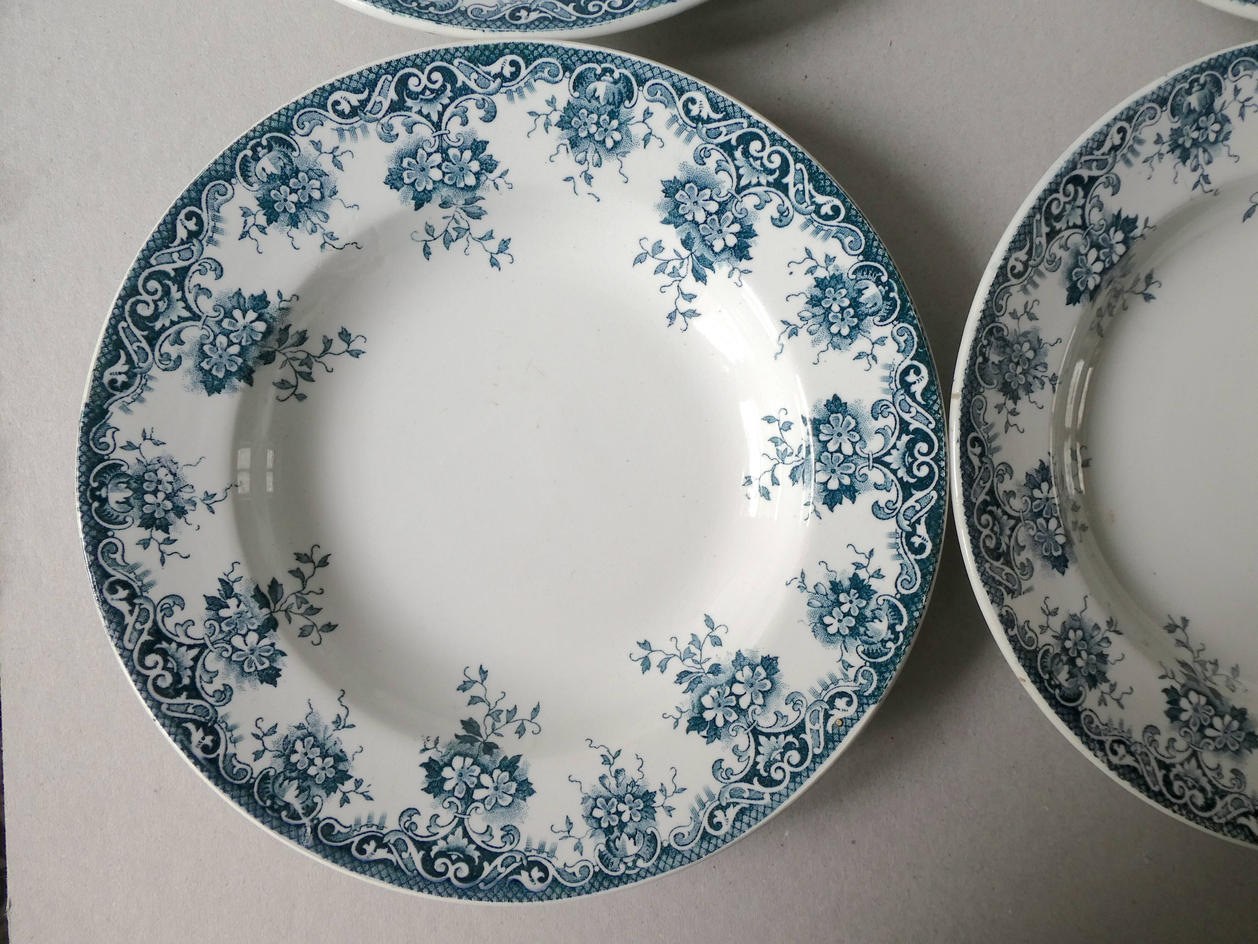 Set of 6 hollow plates, floral decor blue/green