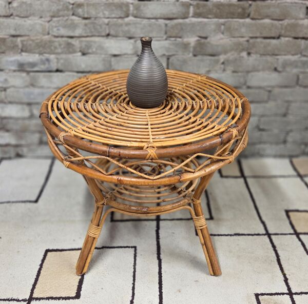 Table d’appoint ronde vintage en rotin – années 60/70