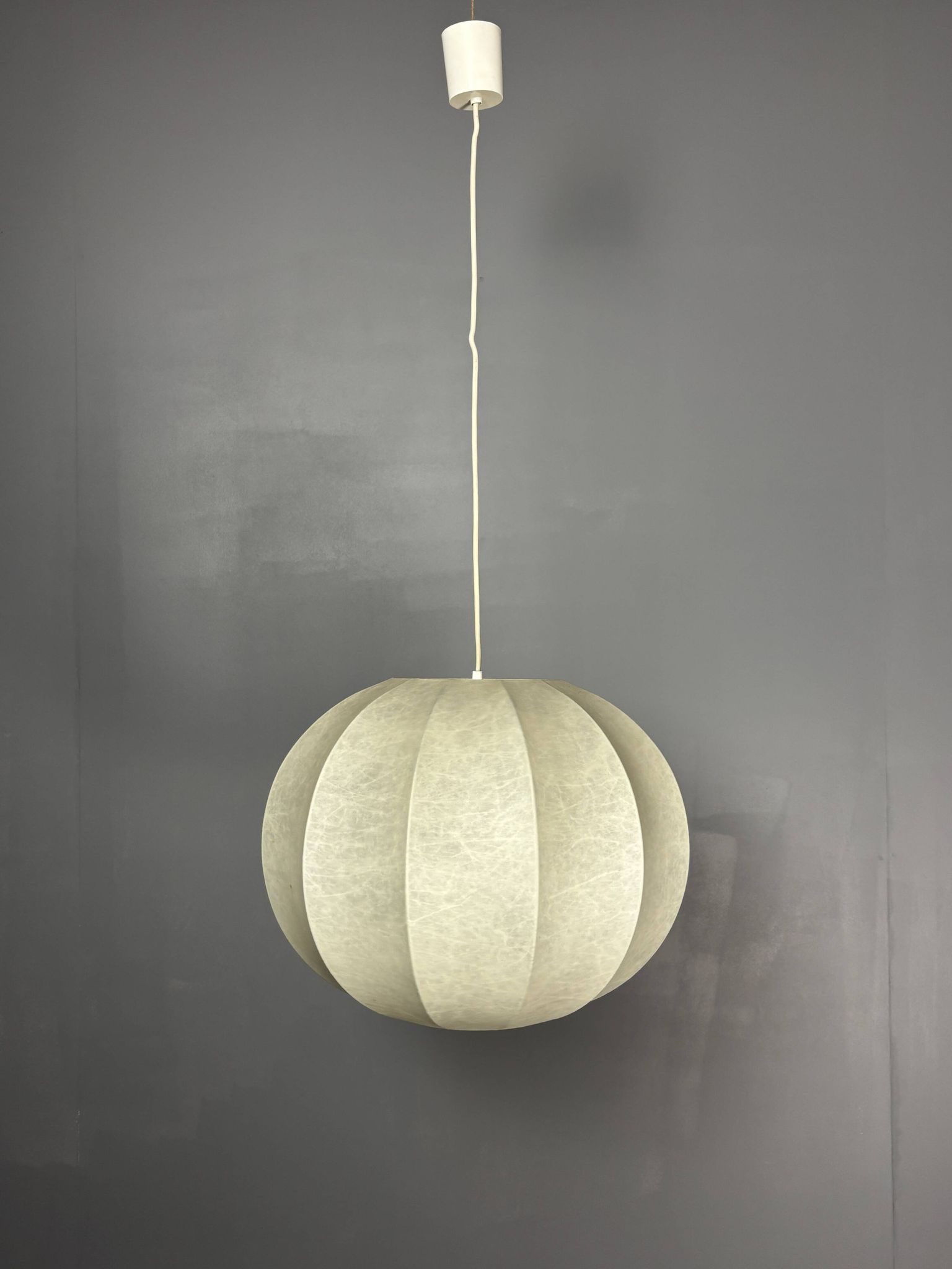 Midcentury space age cocoon hanging pendant ceiling lamp, 1960s